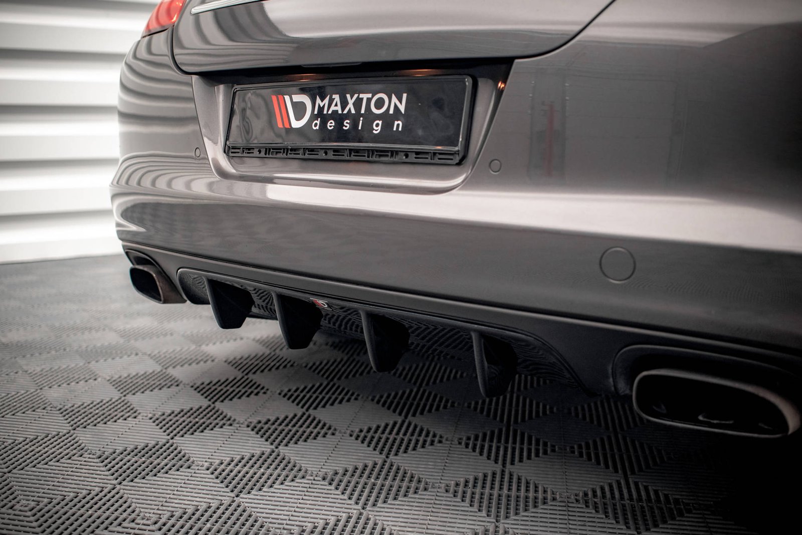Faldón Trasero Porsche Panamera / Panamera Diesel 970 - Imagen 2