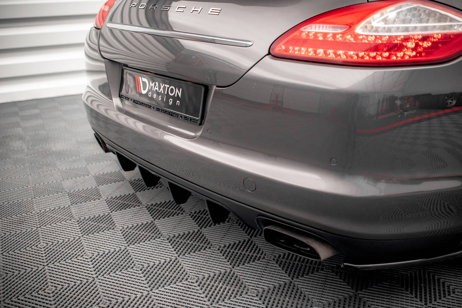 Faldón Trasero Porsche Panamera / Panamera Diesel 970 - Imagen 4