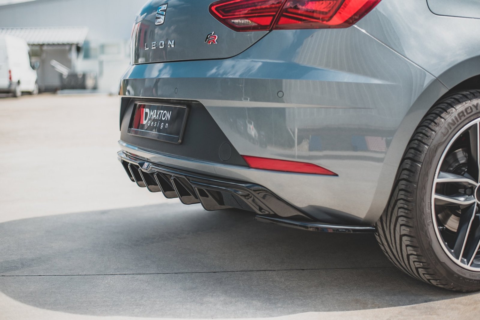 Faldón Trasero Seat Leon FR Hatchback Mk3 Facelift - Imagen 3