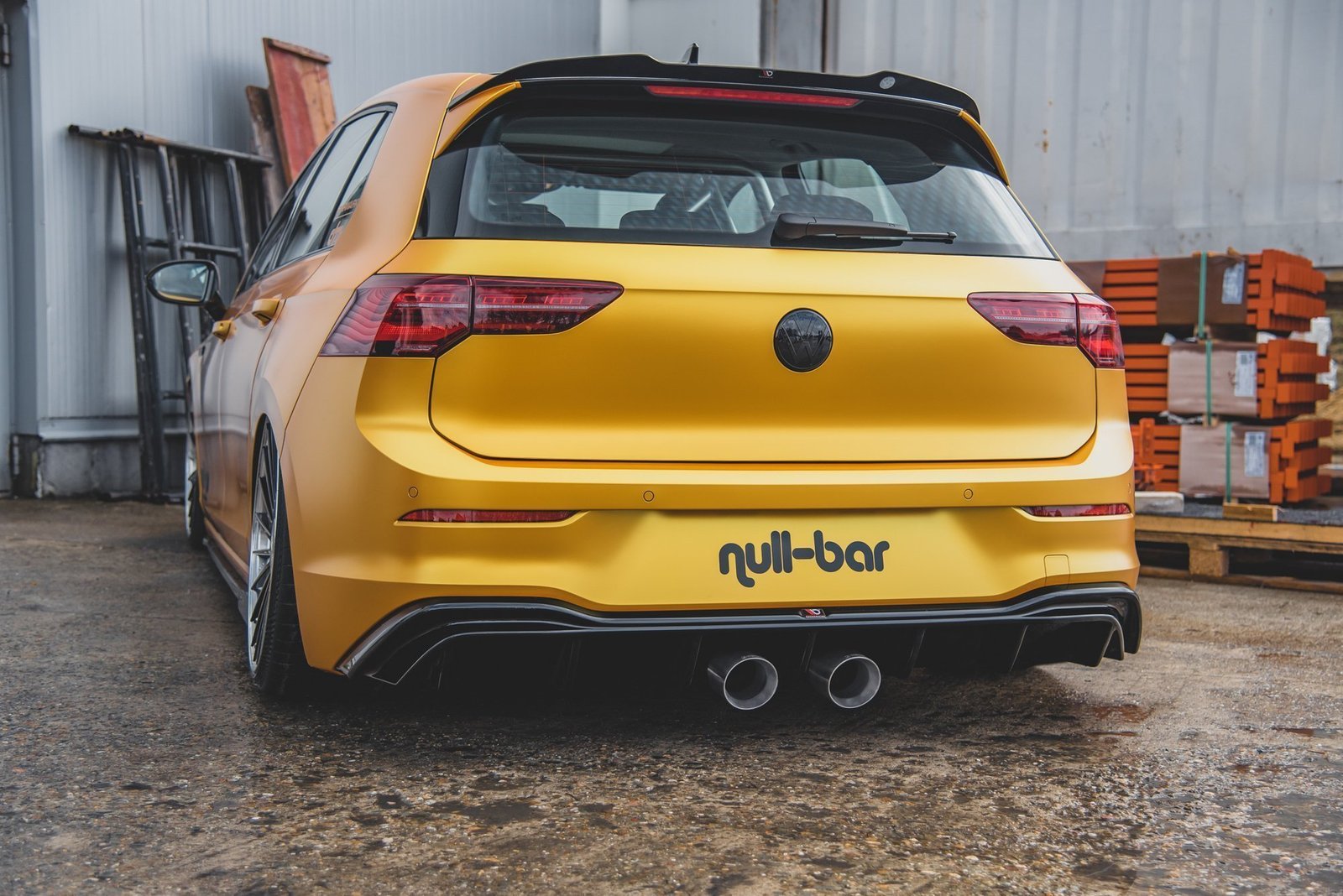 Faldón Trasero Volkswagen Golf Hatchback Mk8 / Mk8 Facelift (R32 Look) - Imagen 5