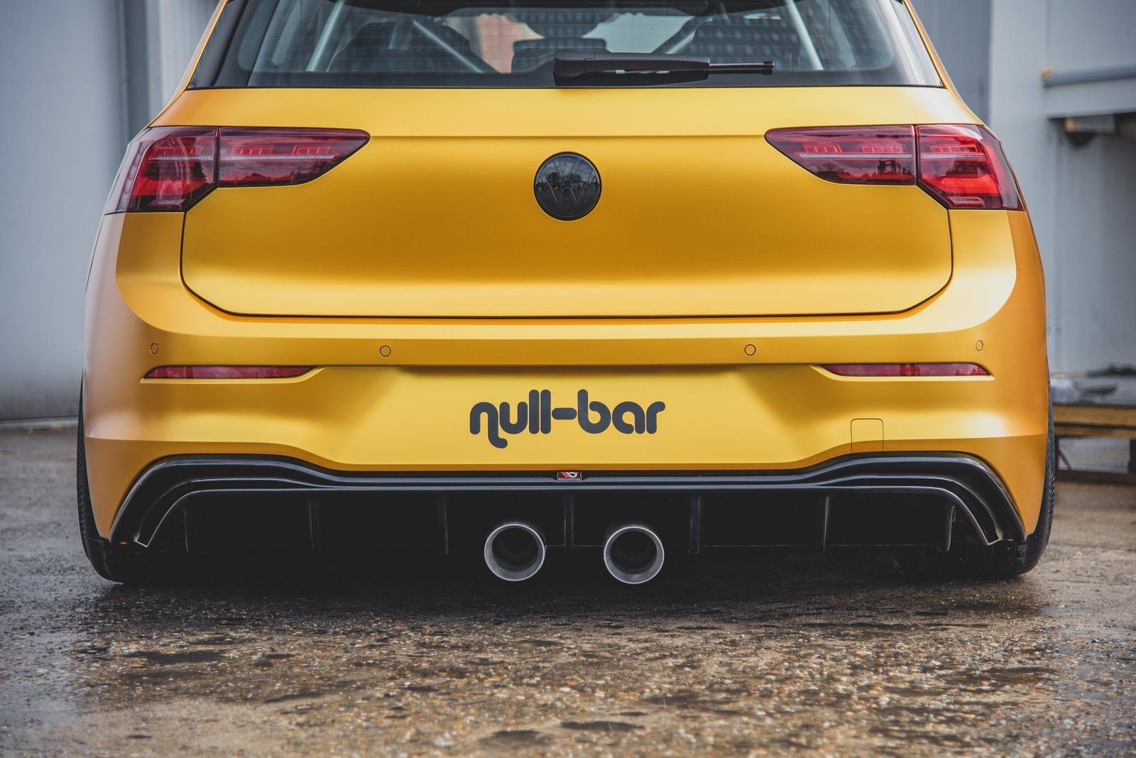 Faldón Trasero Volkswagen Golf Hatchback Mk8 / Mk8 Facelift (R32 Look)