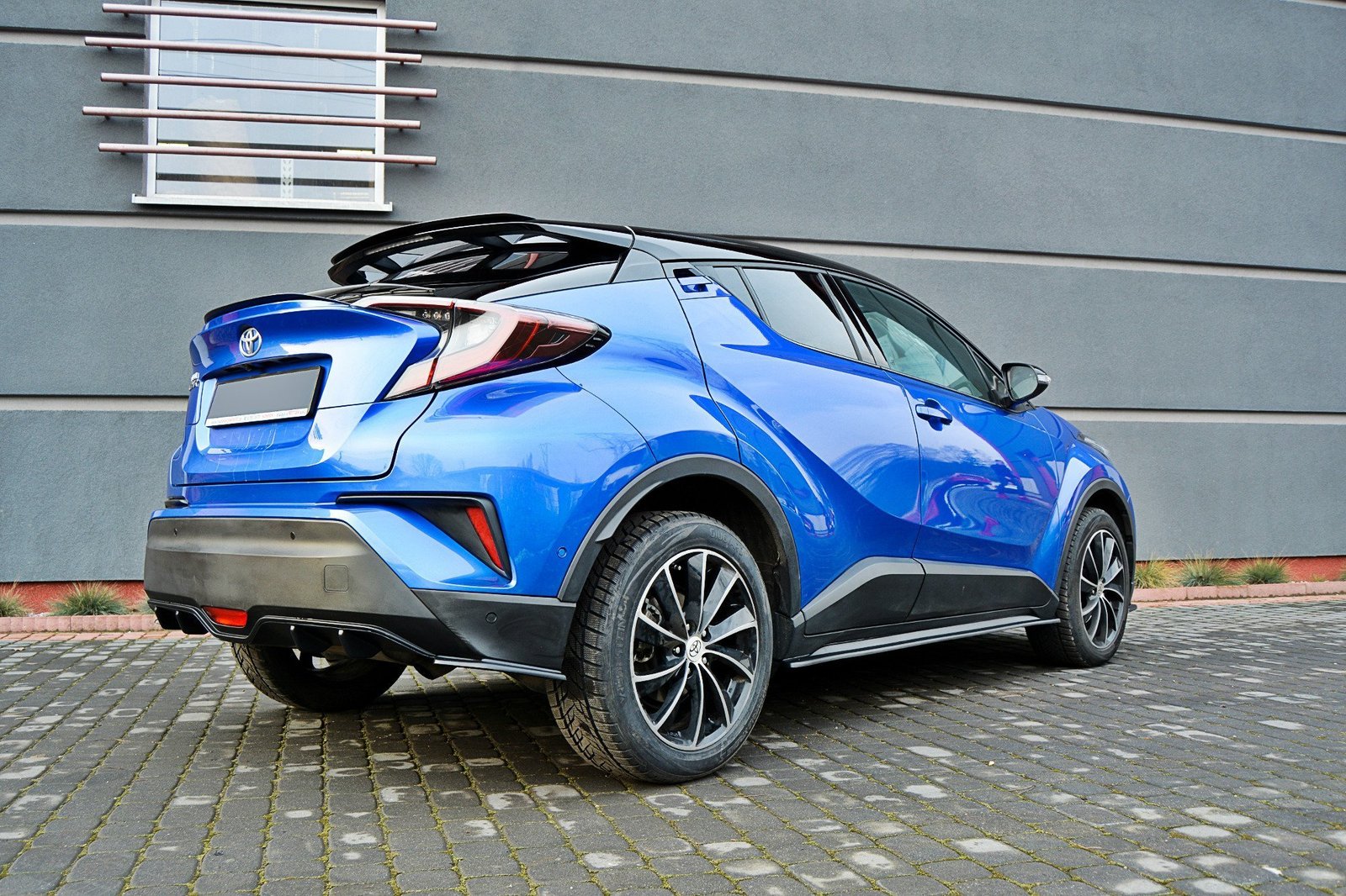 Faldones Laterales con Difusor Toyota C-HR - Imagen 2