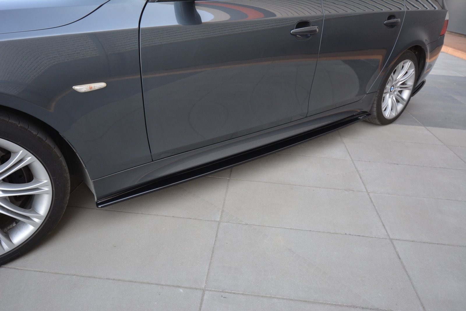 Faldones Laterales con Difusor for BMW 5 E60/61 M-Pack