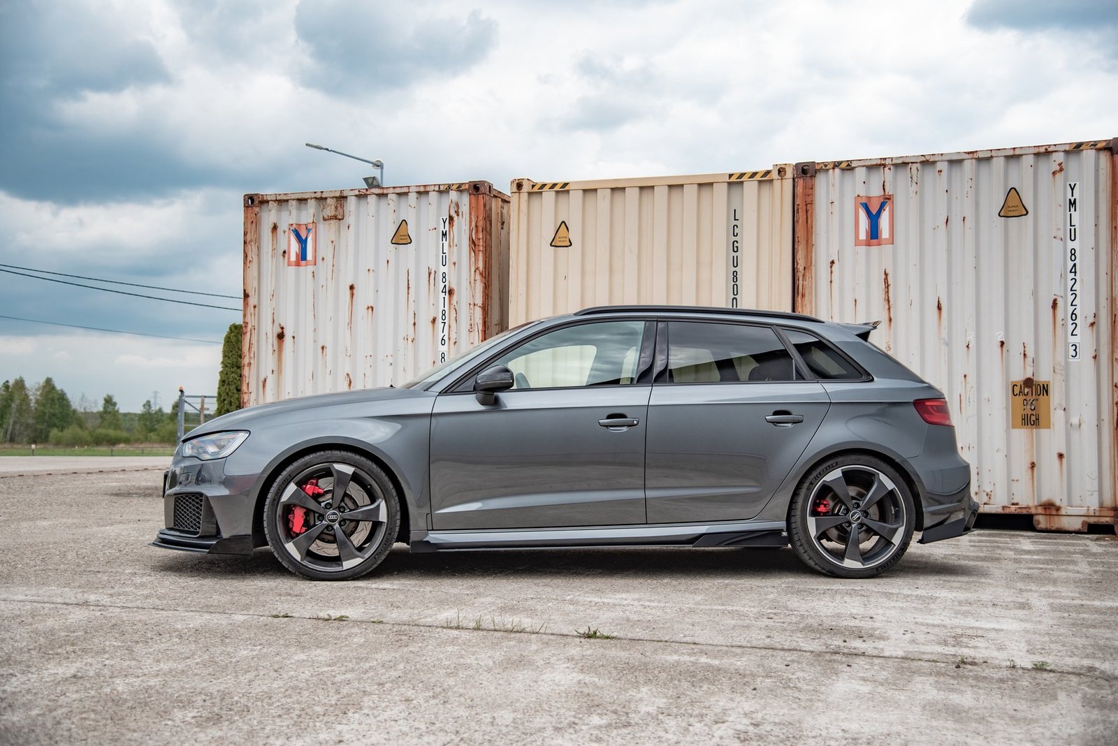 Side Flaps Aerodinámicos Audi RS3 8V Sportback - Imagen 2