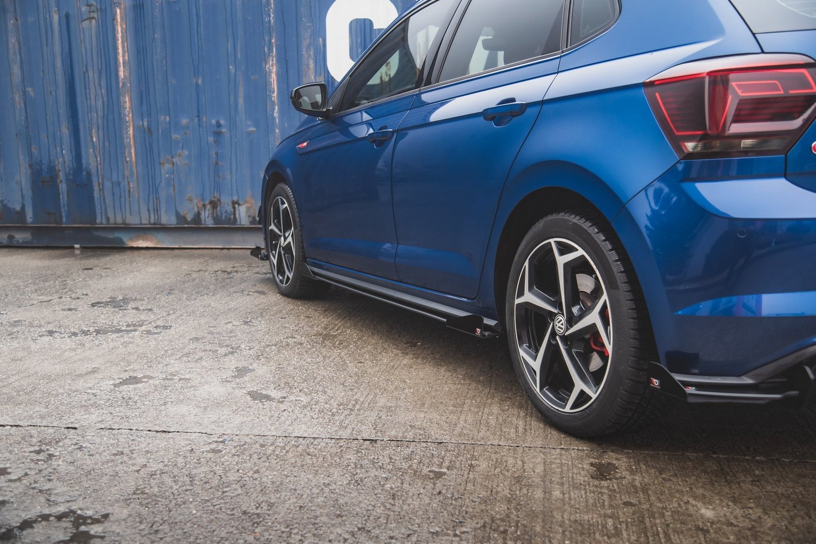 Side Flaps Aerodinámicos Volkswagen Polo GTI Mk6 - Imagen 3