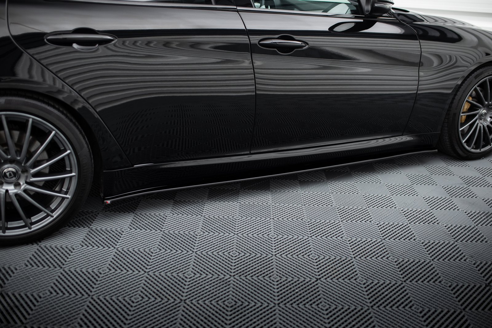 Faldones Laterales con Difusor Alfa Romeo Giulia Veloce - Imagen 2