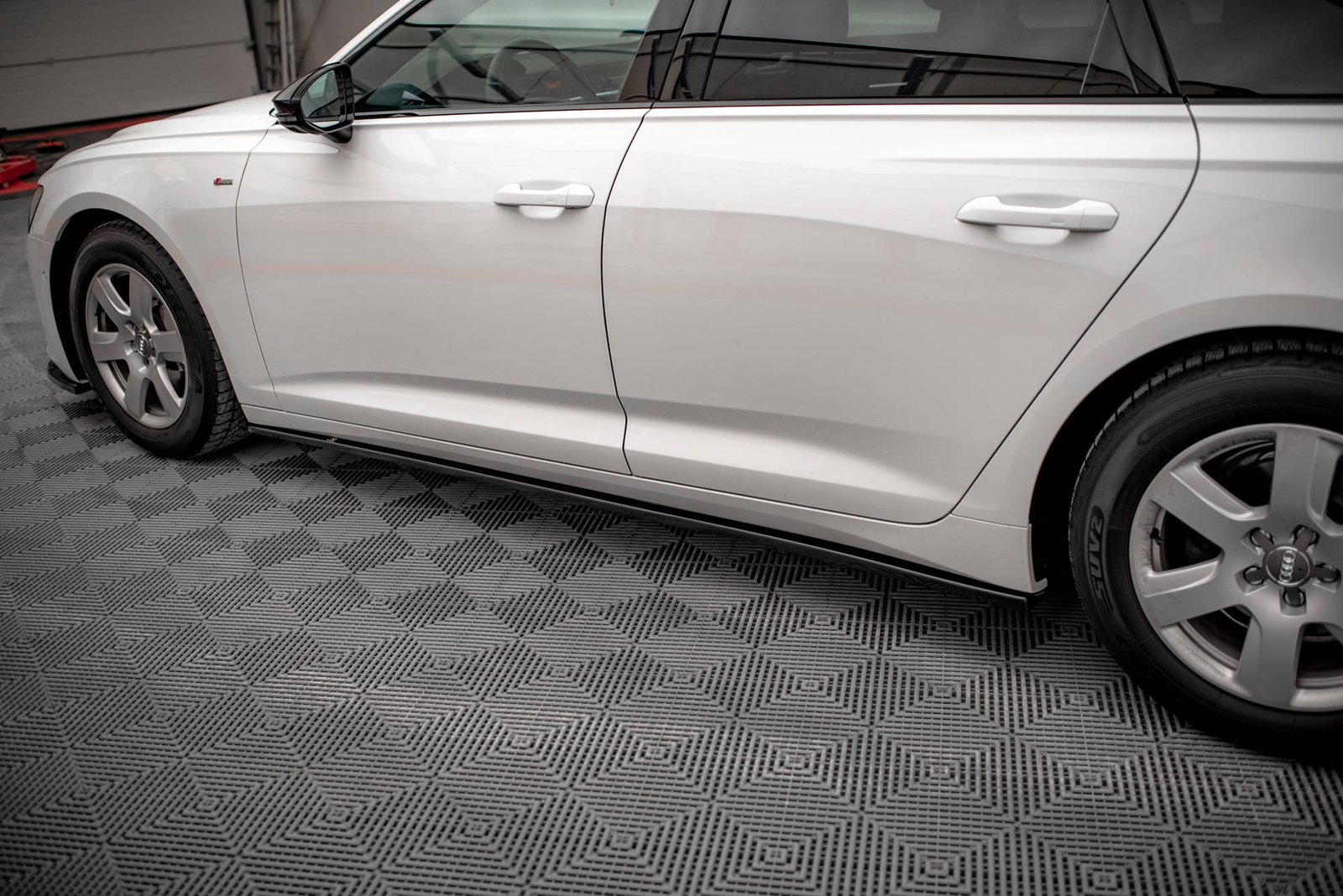 Faldones Laterales con Difusor Audi A6 C8 - Imagen 3