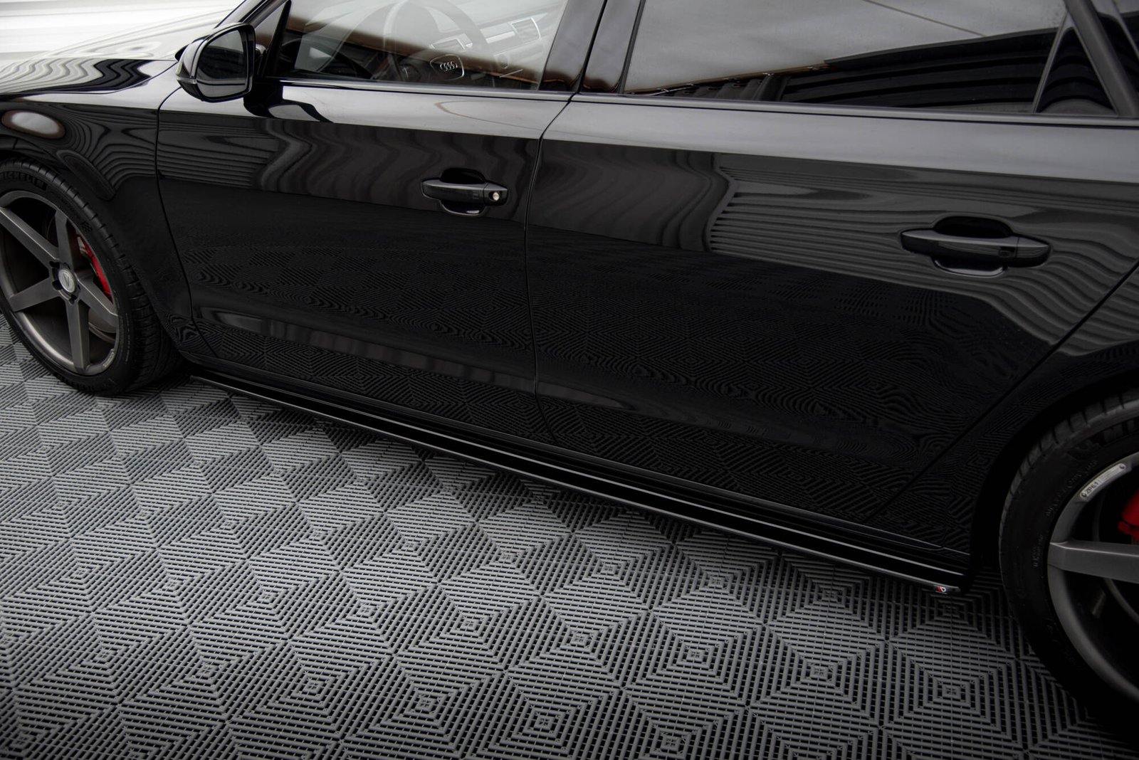 Faldones Laterales con Difusor Audi A8 D4 - Imagen 3