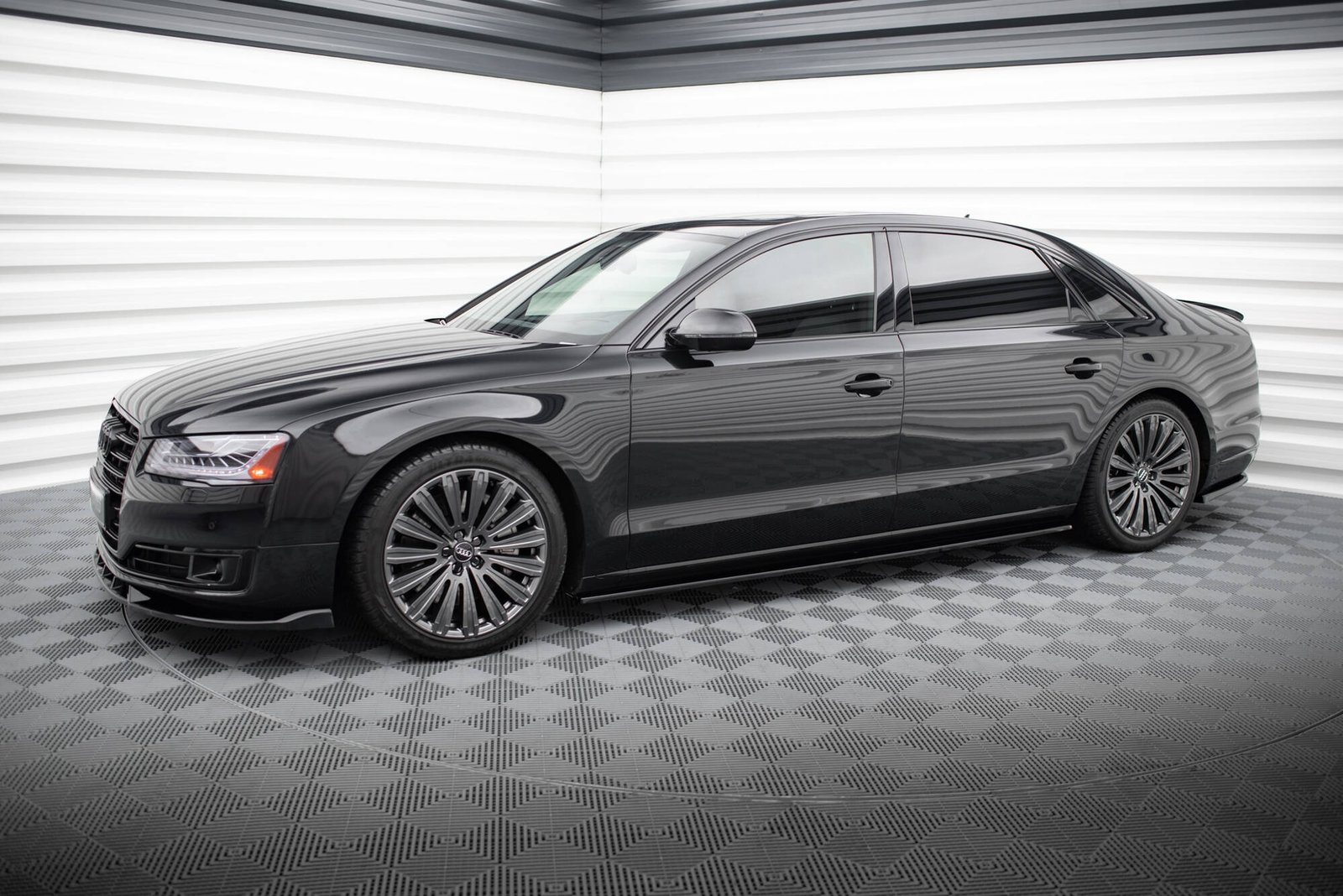 Faldones Laterales con Difusor Audi A8 Long D4 - Imagen 2
