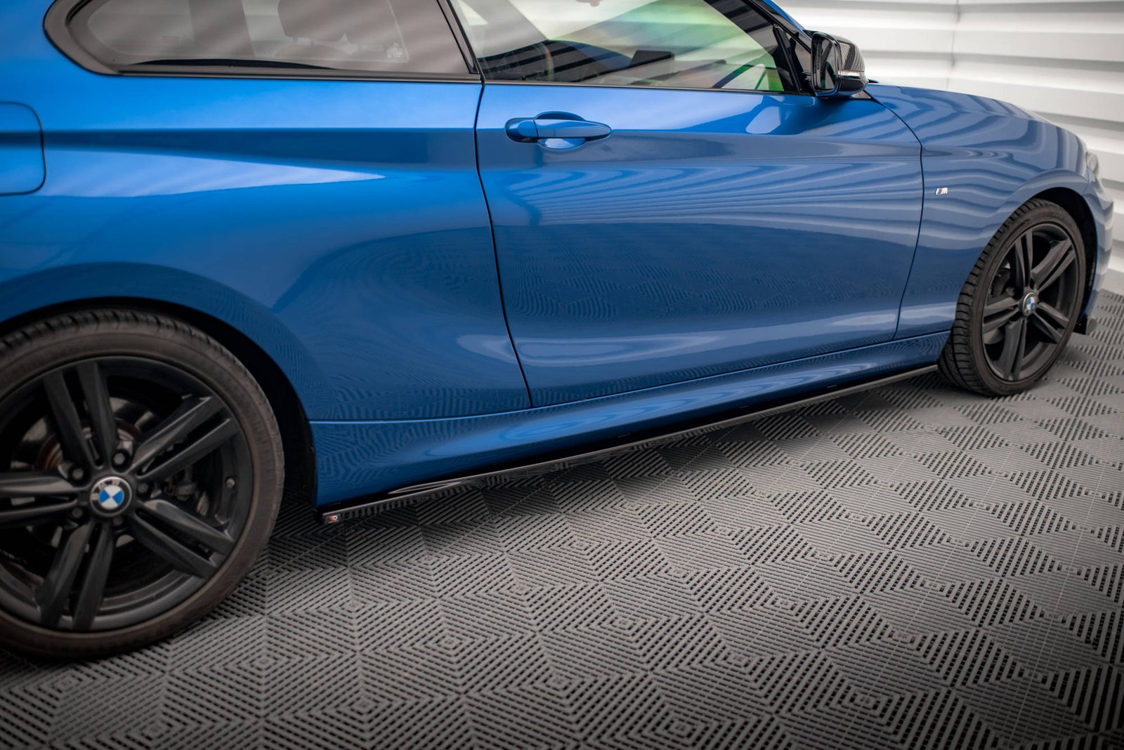 Faldones Laterales con Difusor BMW 2 M-Pack F22 - Imagen 2