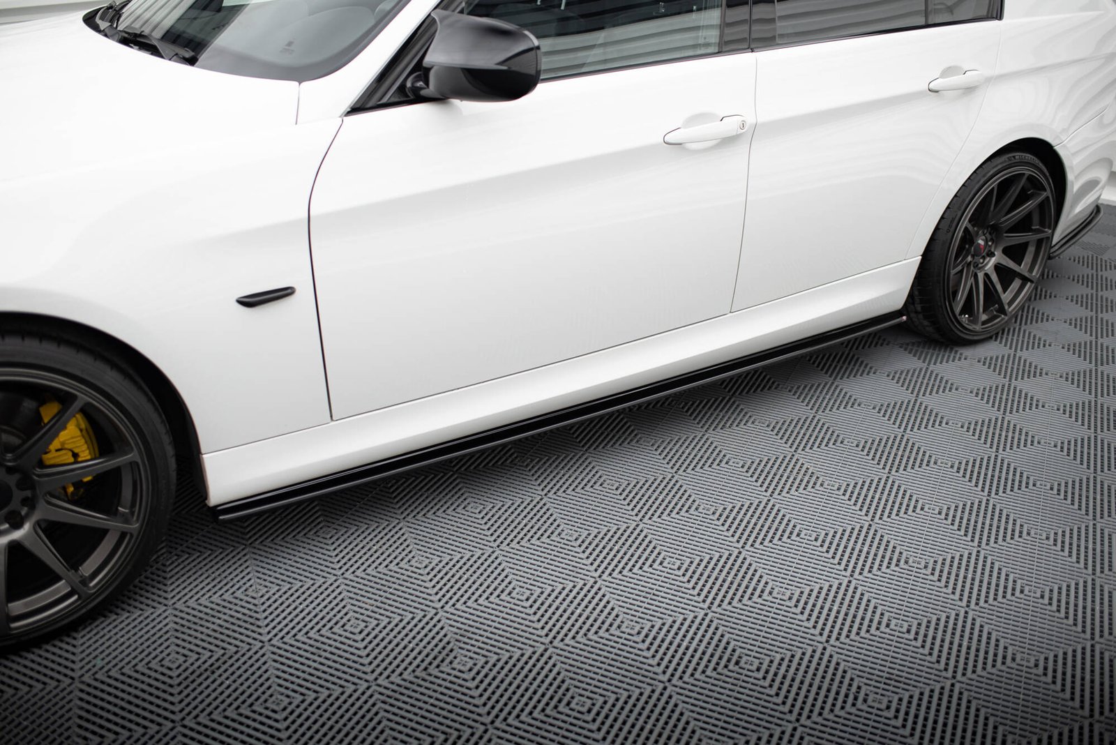 Faldones Laterales con Difusor BMW 3 M-Pack Sedan / Touring E90 / E91