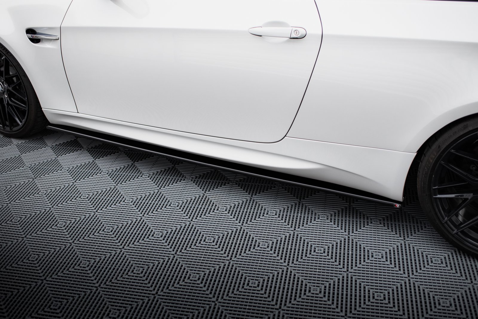 Faldones Laterales con Difusor BMW M3 E92 / Cabrio E93 - Imagen 3
