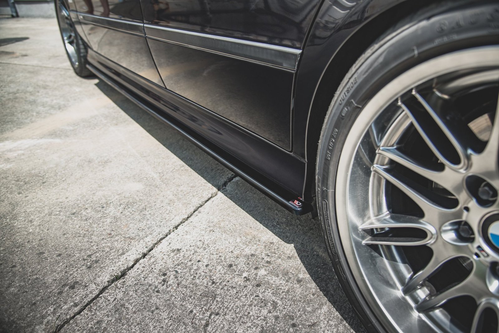 Faldones Laterales con Difusor BMW M5 / 5 M-Pack E39 - Imagen 4