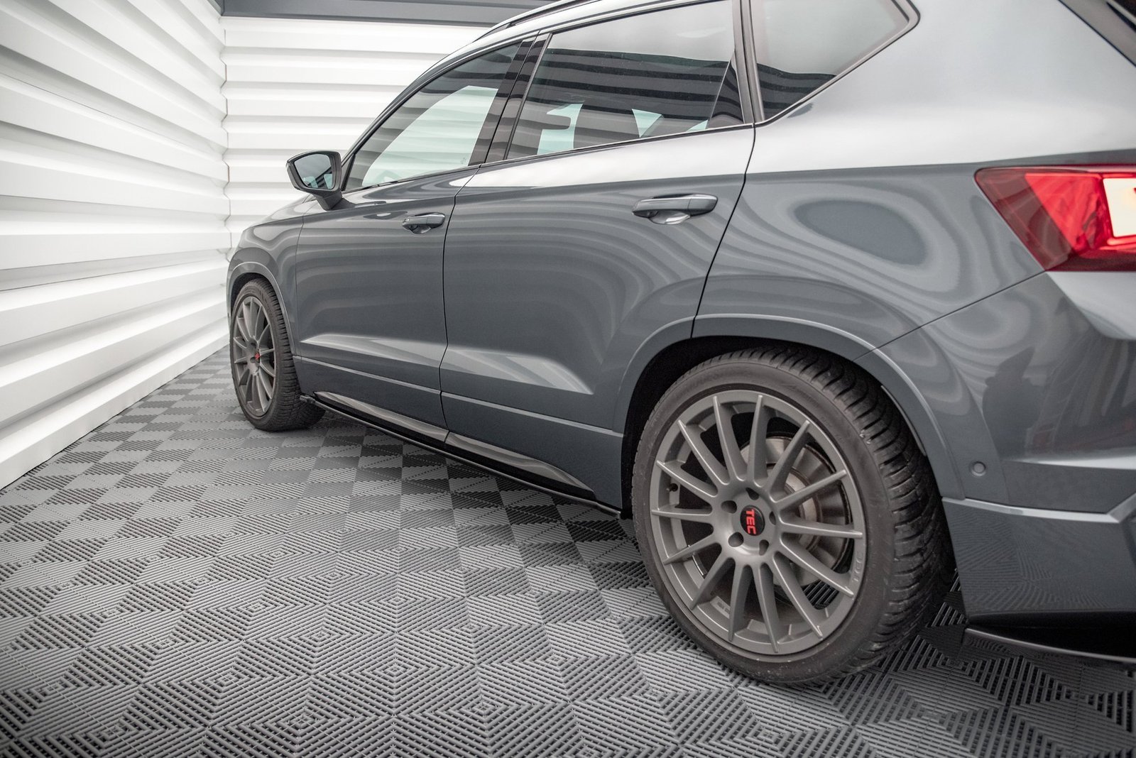 Faldones Laterales con Difusor Cupra Ateca Mk1 / Mk1 Facelift - Imagen 3