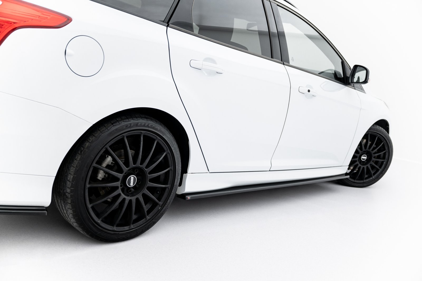 Faldones Laterales con Difusor Ford Focus ST / ST-Line Hatchback / Estate Mk3 / Mk3 Facelift - Imagen 3