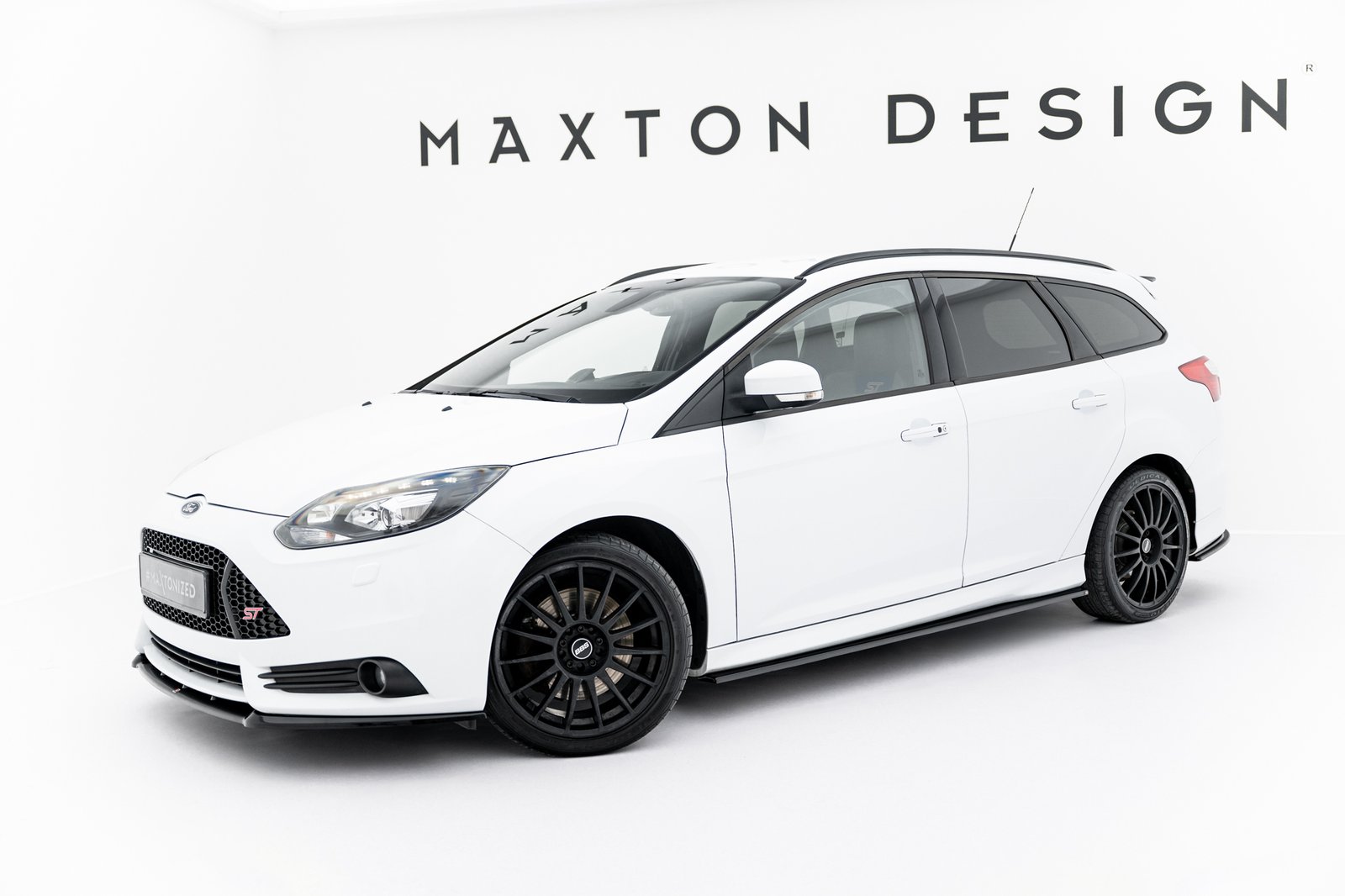 Faldones Laterales con Difusor Ford Focus ST / ST-Line Hatchback / Estate Mk3 / Mk3 Facelift - Imagen 2