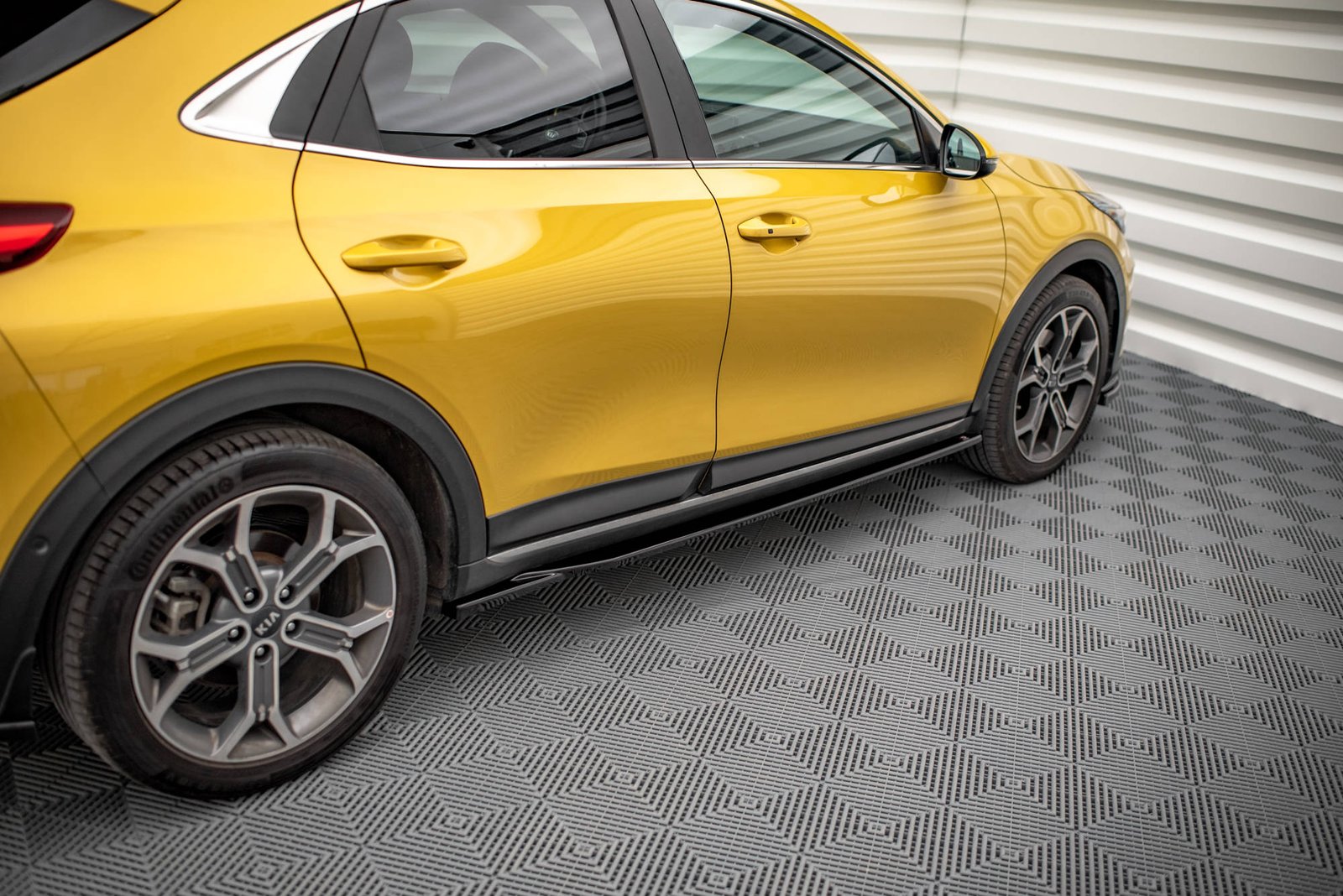 Faldones Laterales con Difusor Kia XCeed Mk1 - Imagen 2
