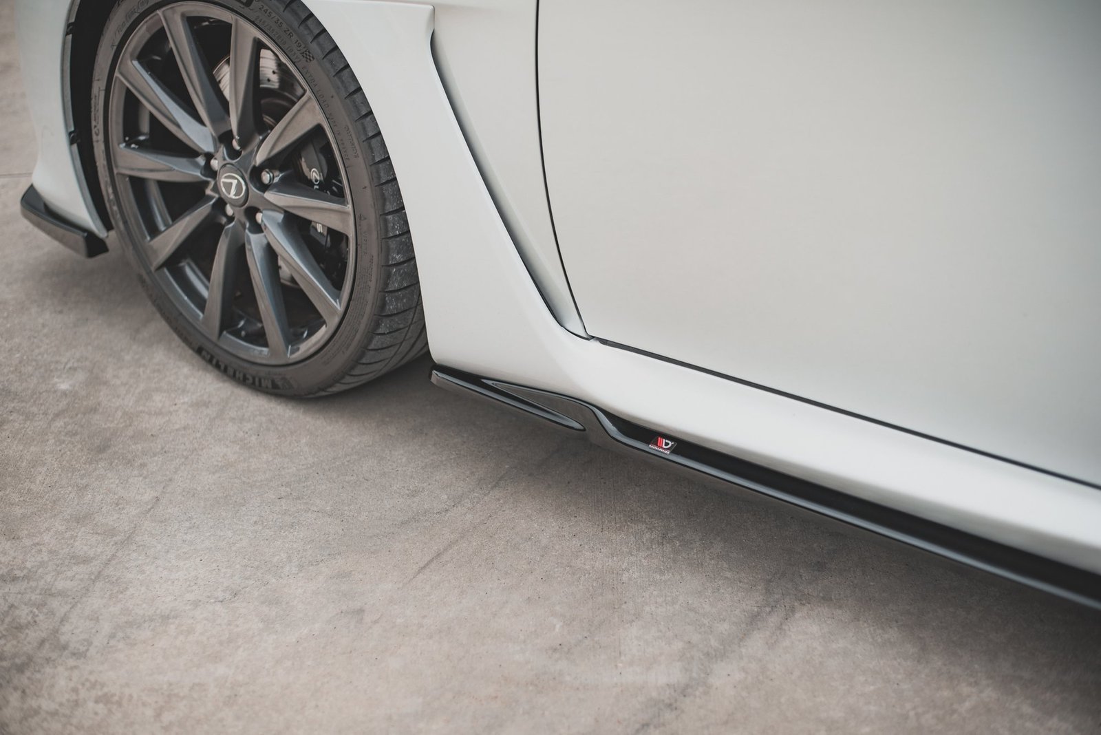 Faldones Laterales con Difusor Lexus IS F Mk2 - Imagen 3