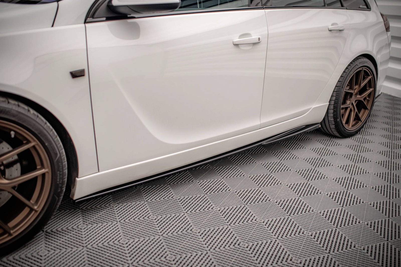 Faldones Laterales con Difusor Opel Insignia Mk. 1 OPC - Imagen 7