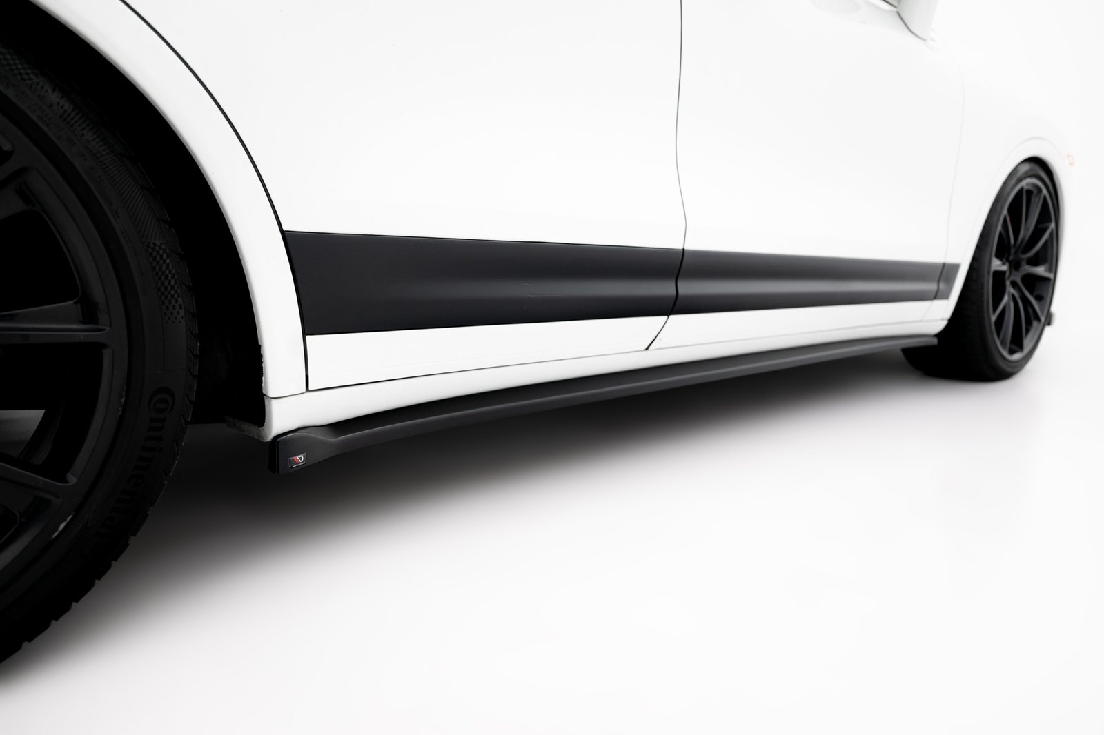 Faldones Laterales con Difusor Porsche Cayenne Turbo / Standard Mk2 - Imagen 3