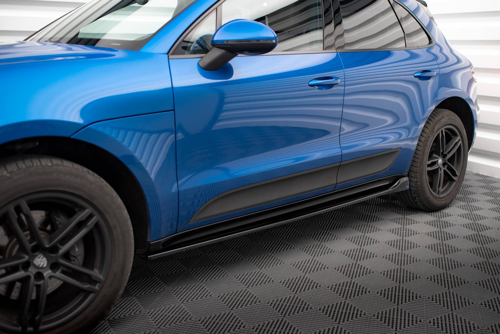 Faldones Laterales con Difusor Porsche Macan Mk1