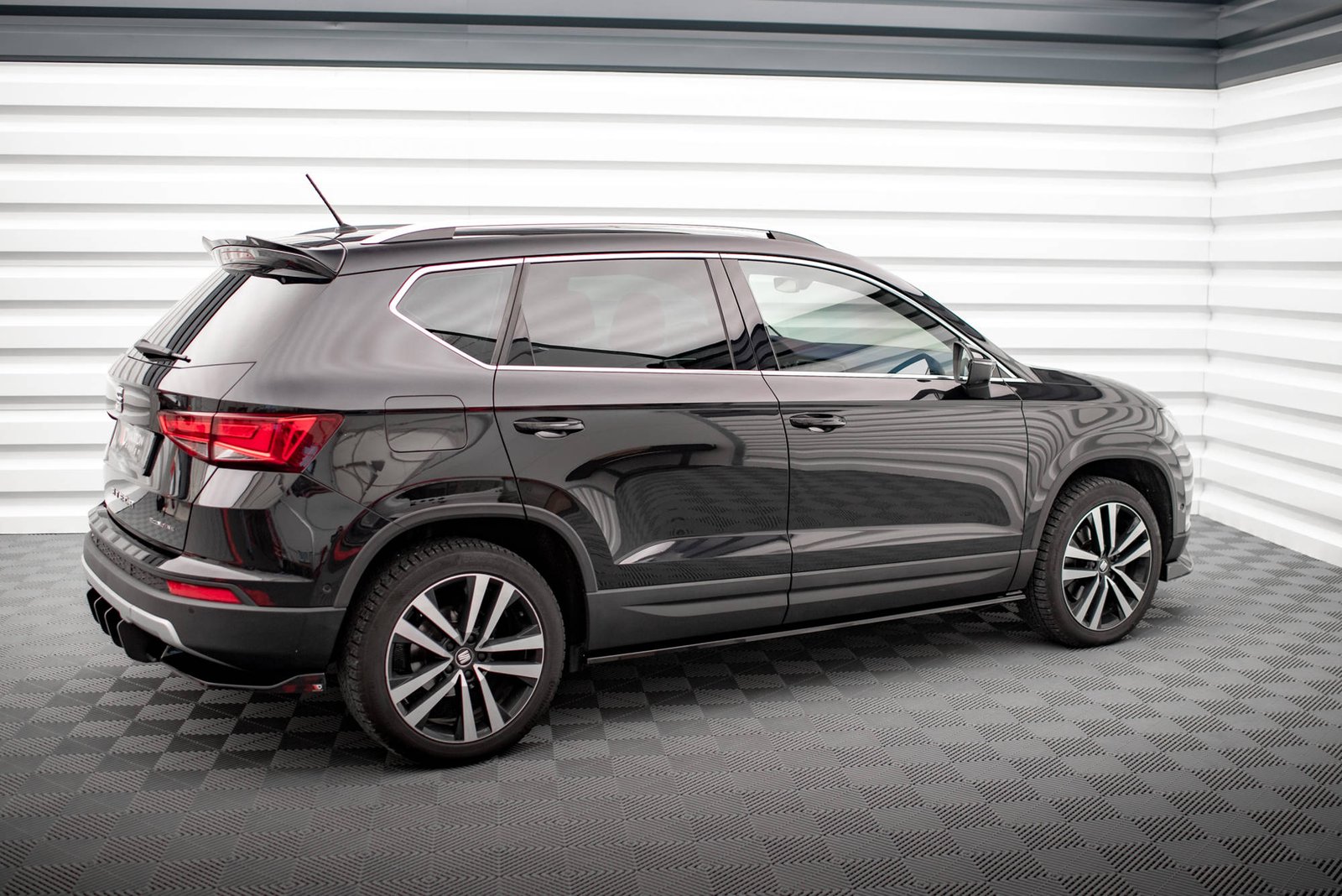 Faldones Laterales con Difusor Seat Ateca Mk1 - Imagen 3