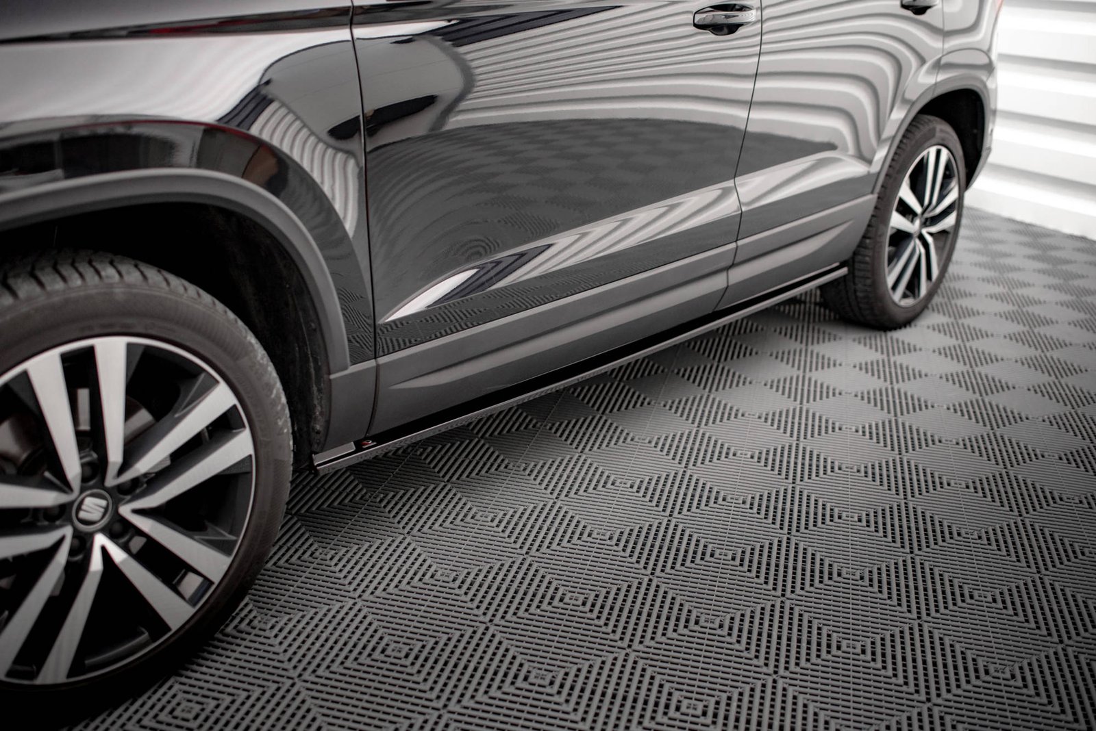 Faldones Laterales con Difusor Seat Ateca Mk1