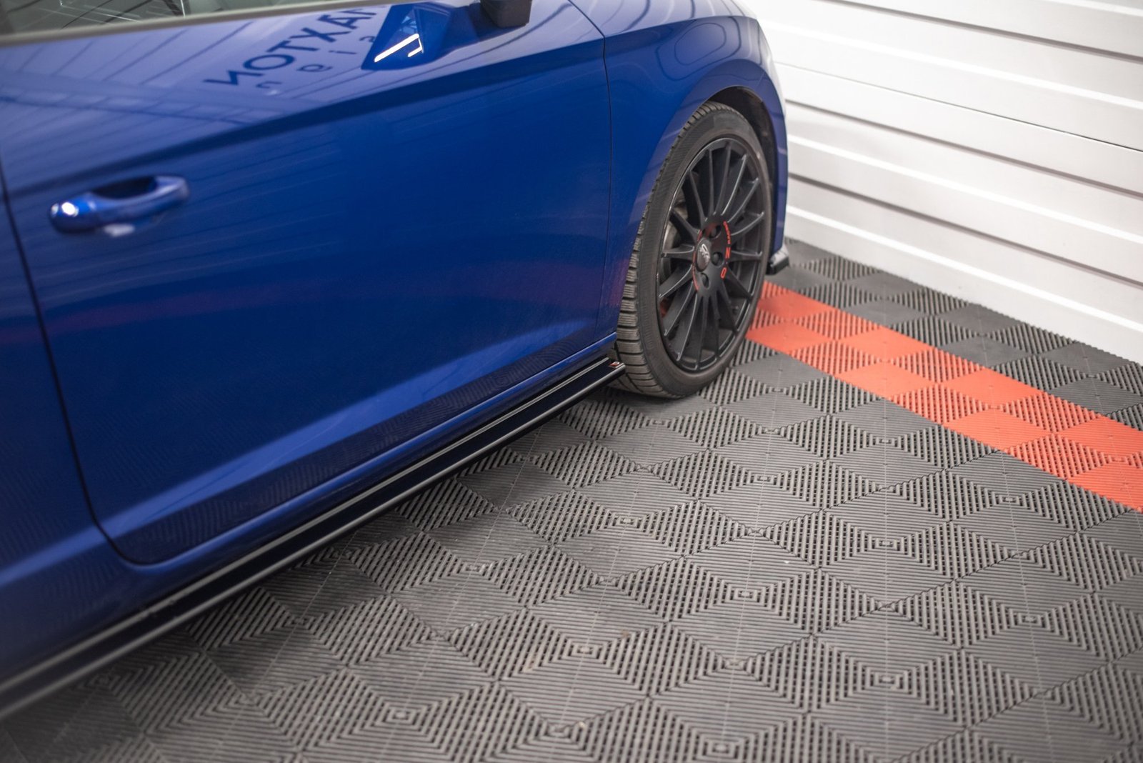 Faldones Laterales con Difusor Seat Leon Cupra / FR SC Mk3 / Mk3 FL - Imagen 5
