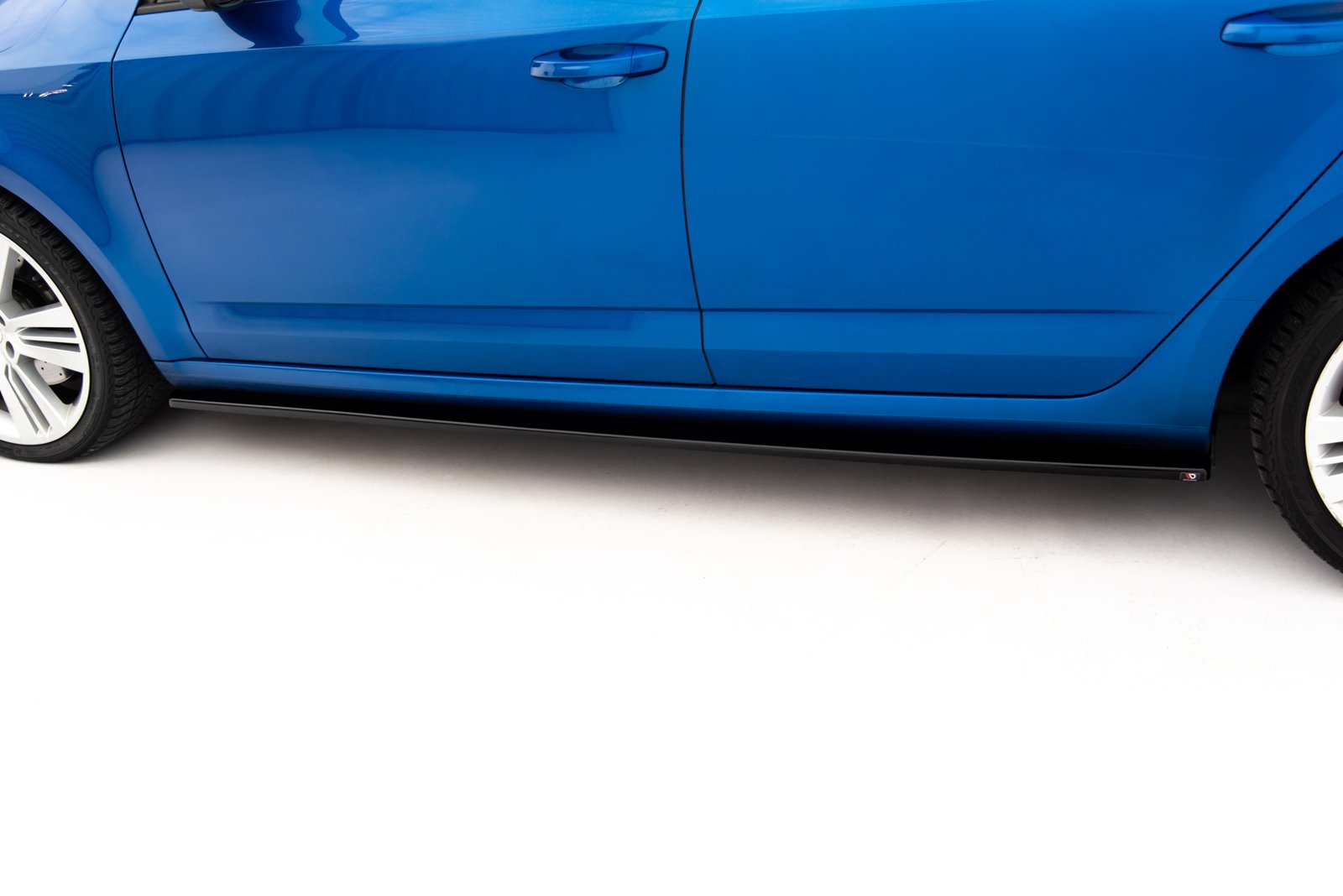 Faldones Laterales con Difusor Skoda Octavia RS Hatchback / Combi Mk3 / Mk3 Facelift - Imagen 3