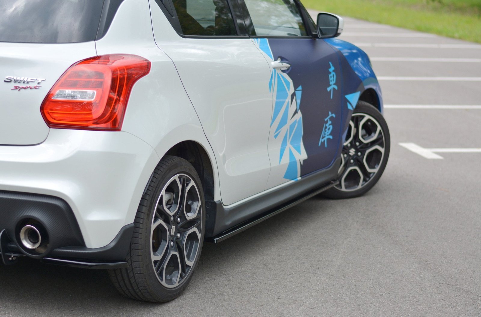 Faldones Laterales con Difusor Suzuki Swift Sport Mk6