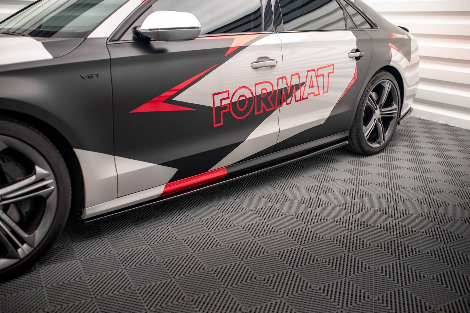Faldones Laterales con Difusor Audi S8 D4