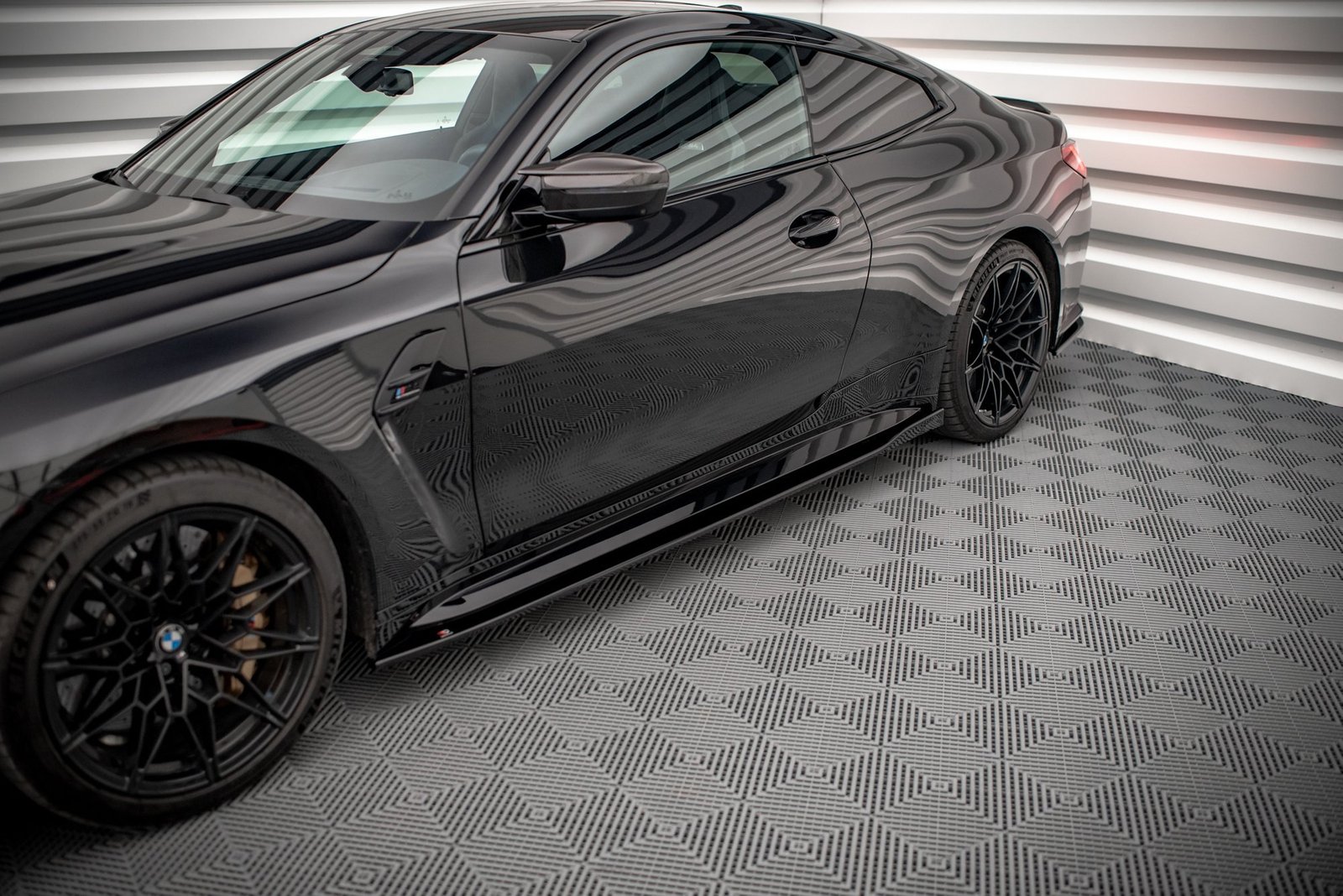 Faldones Laterales con Difusor BMW M4 G82 / G82 Facelift