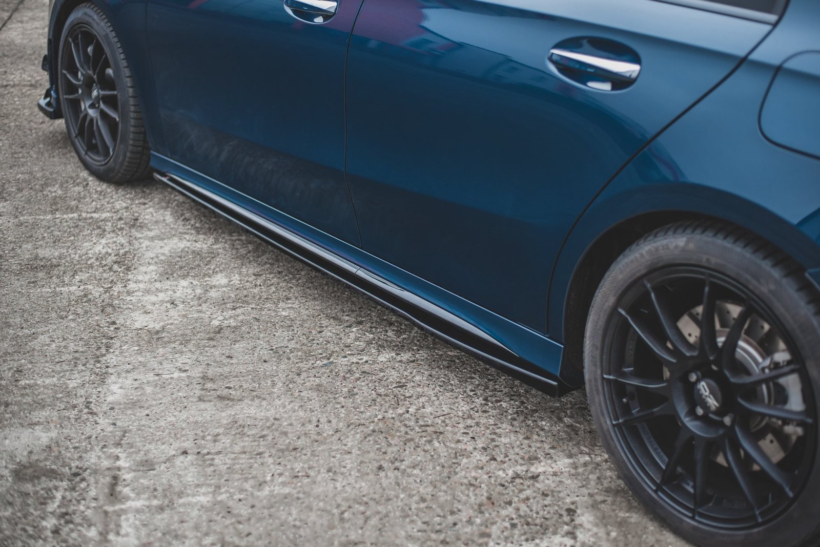 Faldones Laterales con Difusor Mercedes A35 AMG / AMG-Line W177 - Imagen 4
