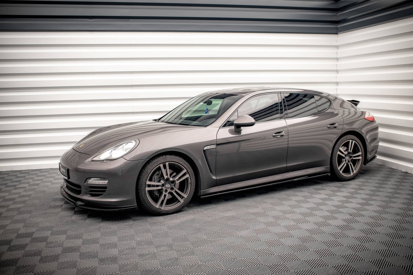Faldones Laterales con Difusor Porsche Panamera / Panamera Diesel / Panamera Turbo 970 - Imagen 3