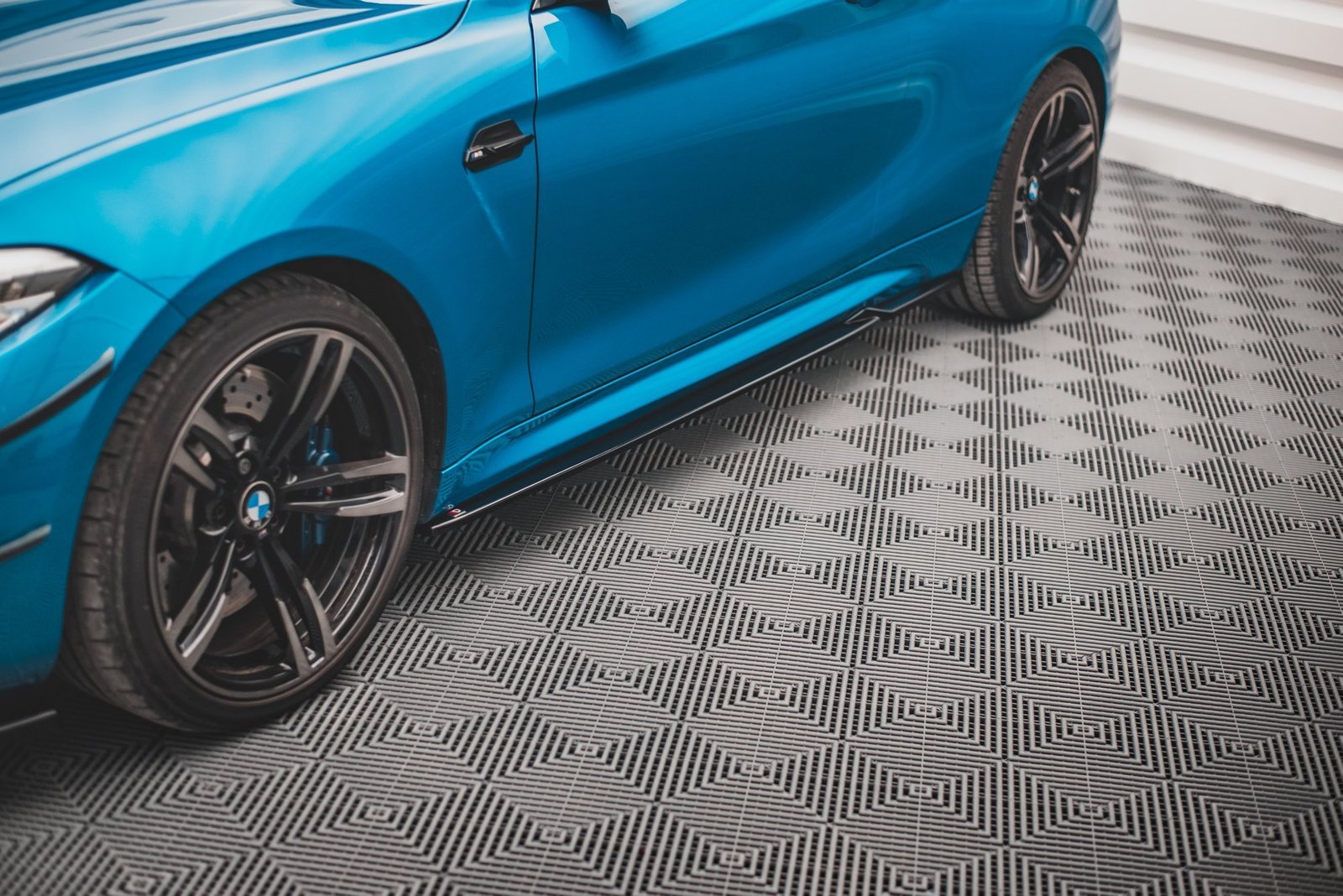 Faldones Laterales con Difusor BMW M2 F87