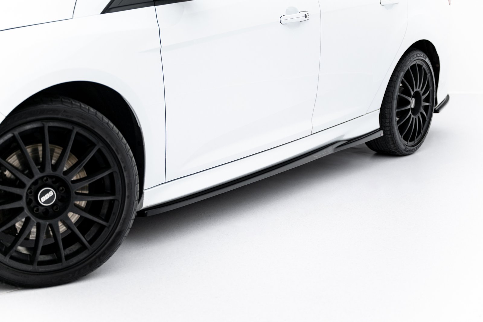 Faldones Laterales con Difusor Ford Focus ST Mk3