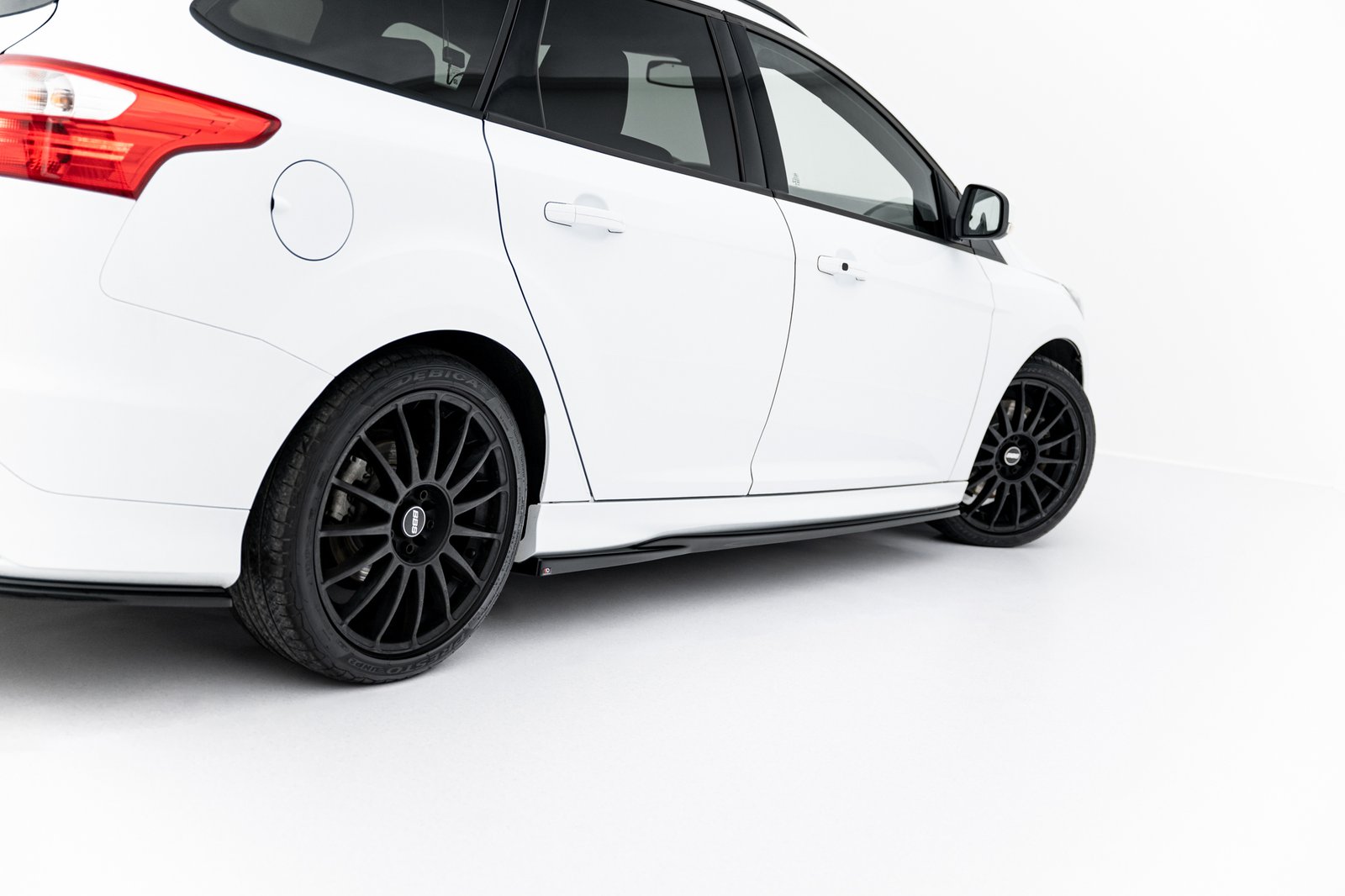 Faldones Laterales con Difusor Ford Focus ST Mk3 - Imagen 5