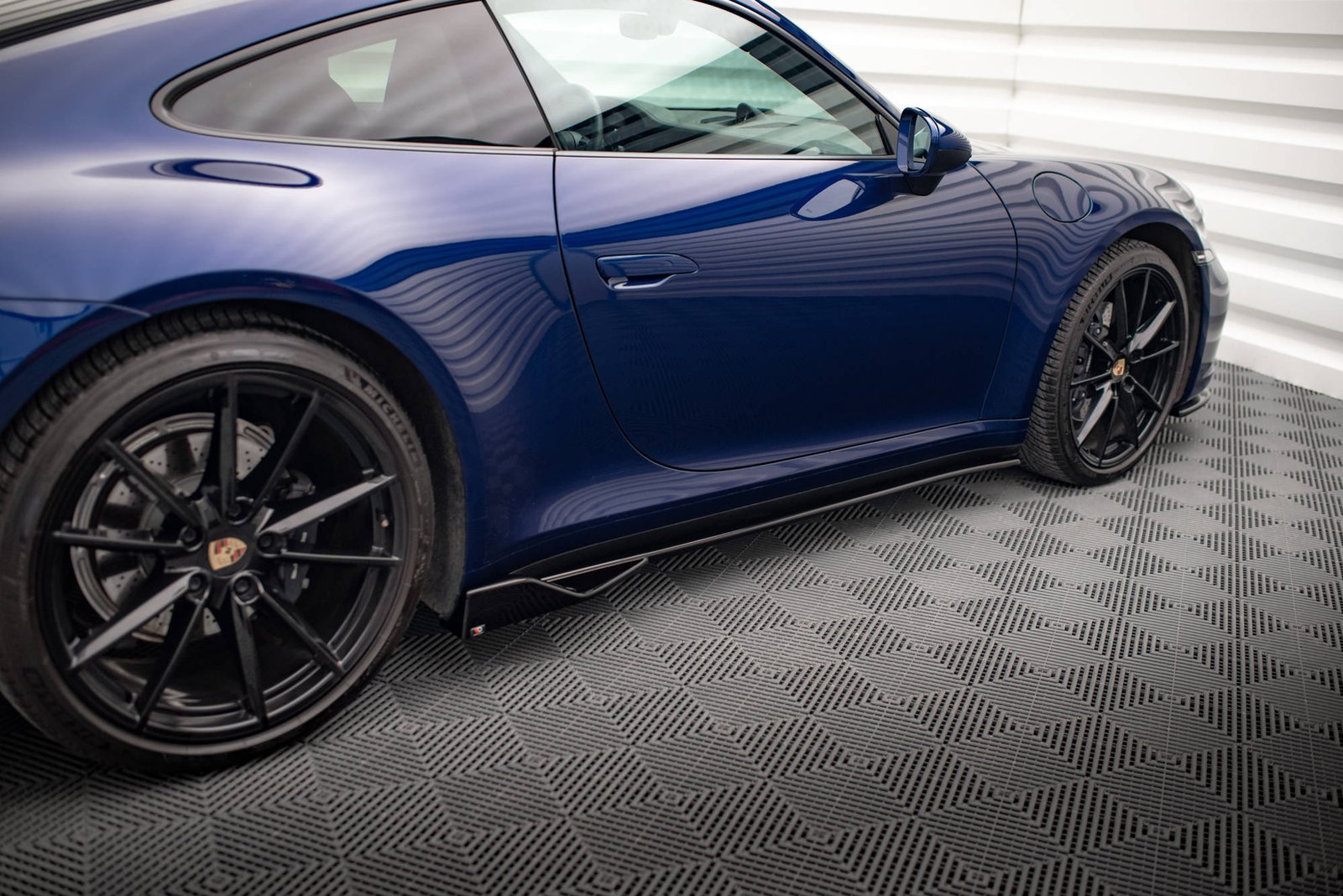 Faldones Laterales con Difusor Porsche 911 Carrera Aero / Carrera GTS 992 - Imagen 2