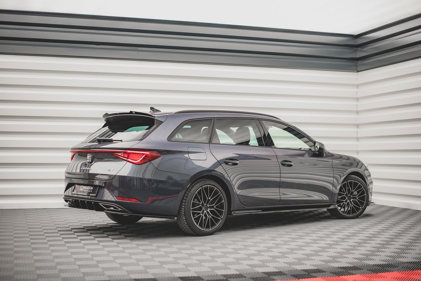 Faldones Laterales con Difusor Seat Leon FR ST / Hatchback Mk4 / Cupra Leon ST / Hatchback Mk1 / Mk1 Facelift - Imagen 2