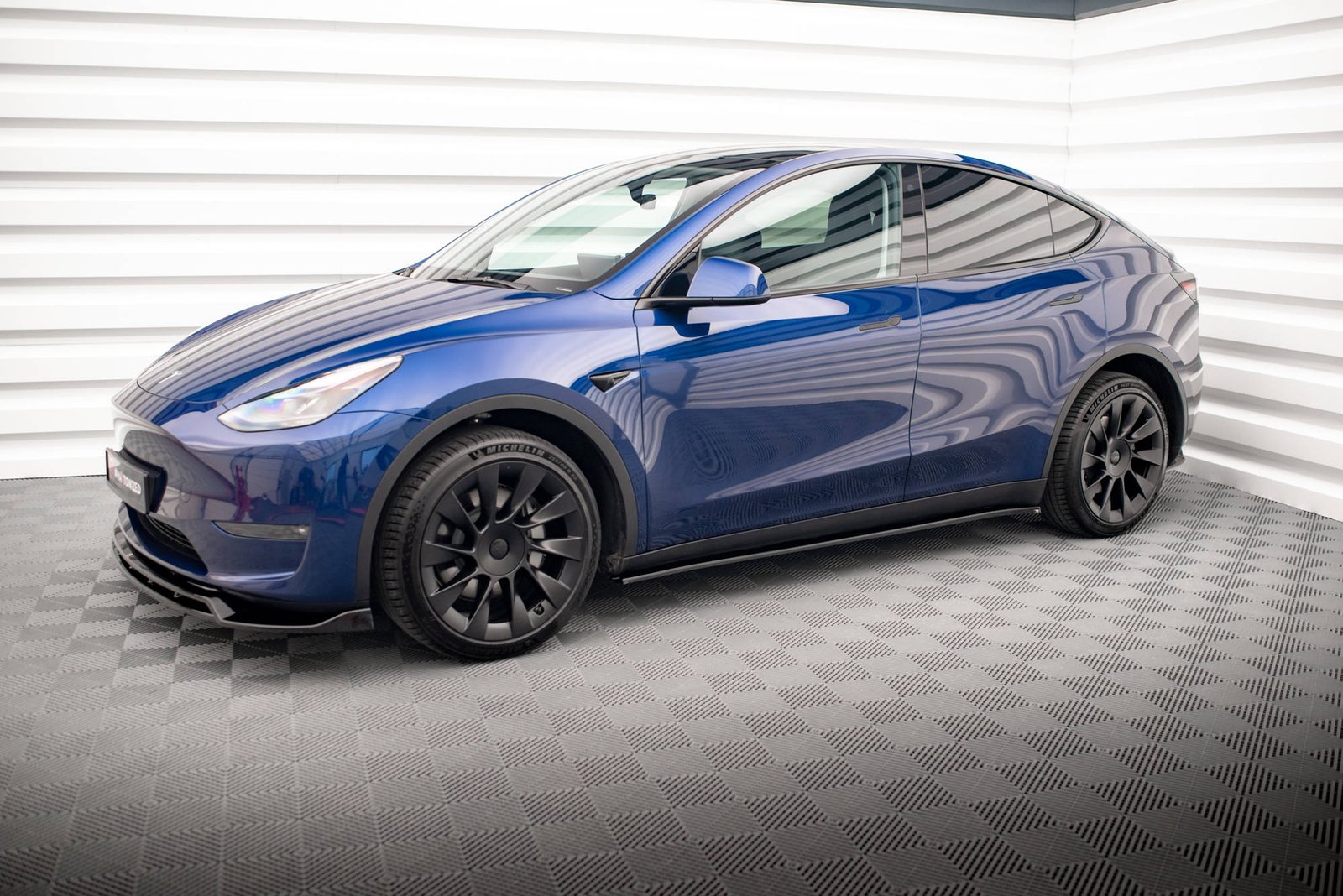 Faldones Laterales con Difusor Tesla Model Y - Imagen 3