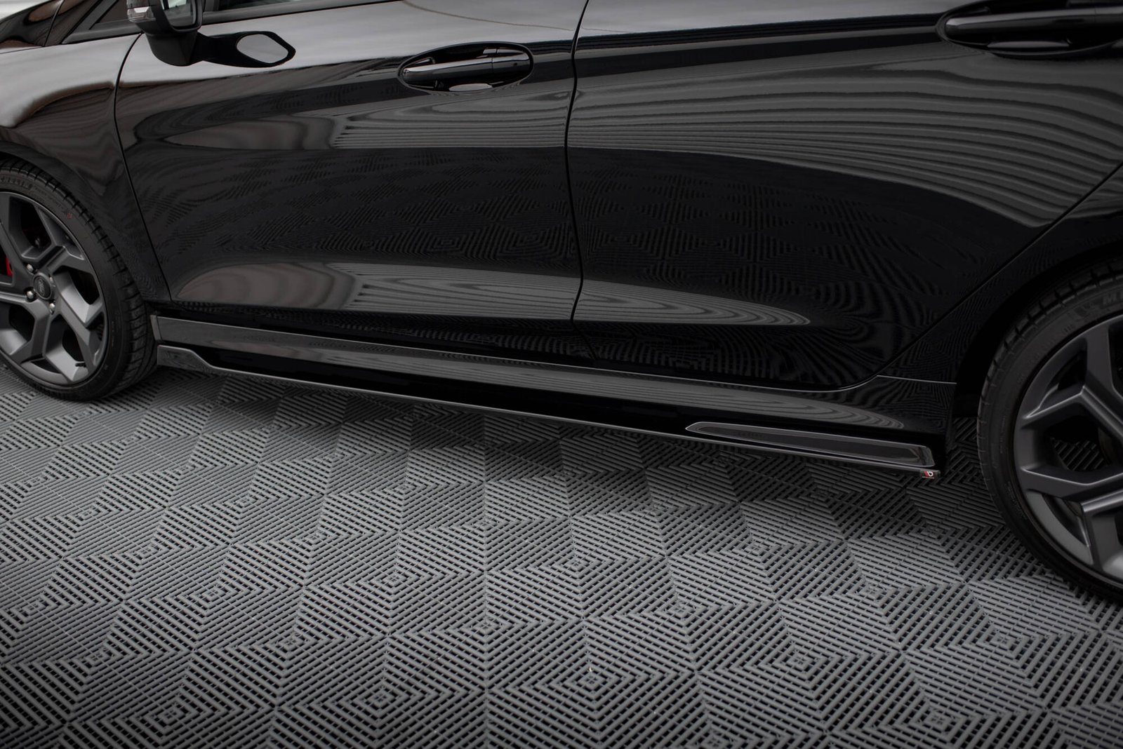 Faldones Laterales con Difusor Ford Fiesta Mk8 ST / ST-Line - Imagen 3