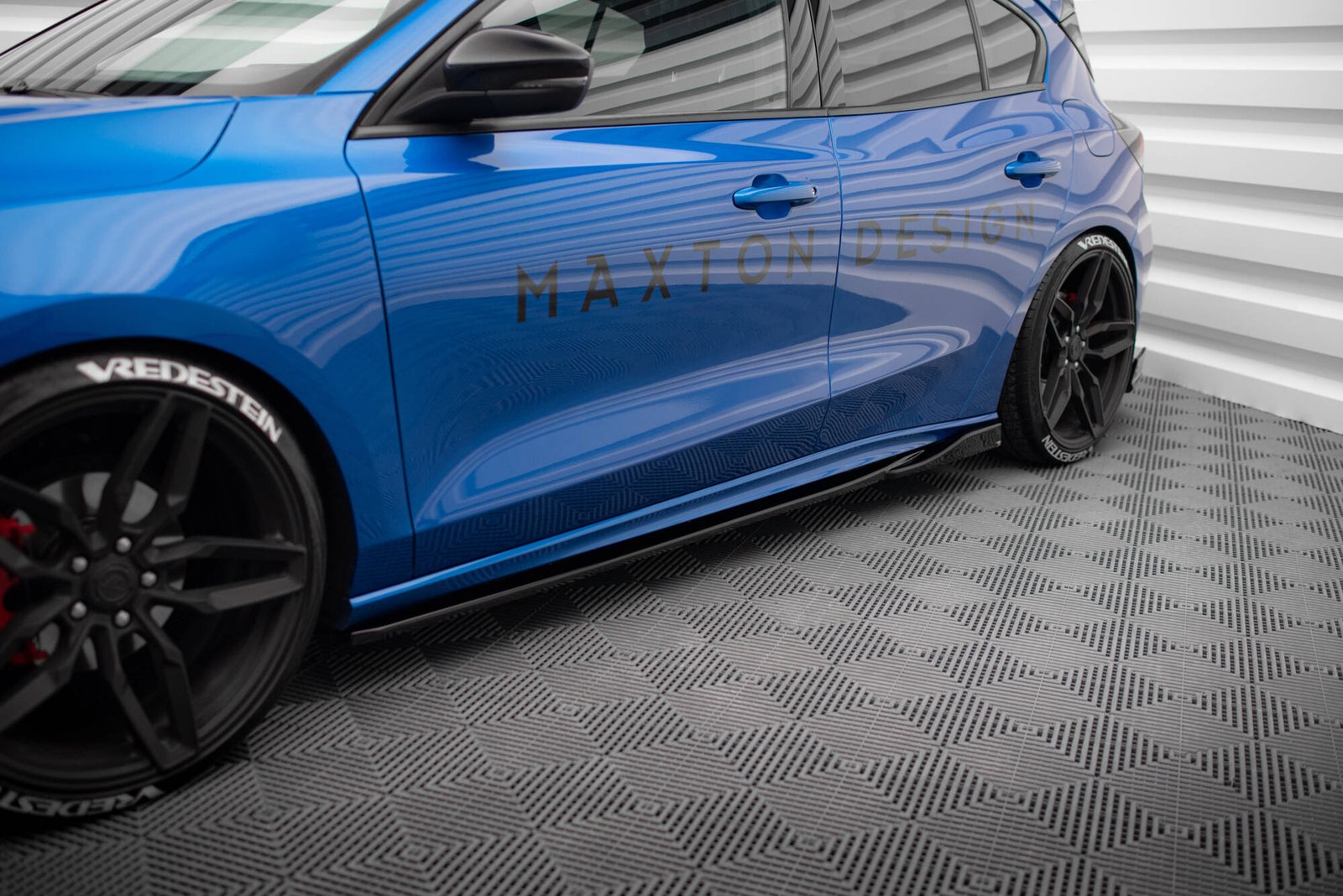 Faldones Laterales con Difusor Ford Focus ST / ST-Line Mk4