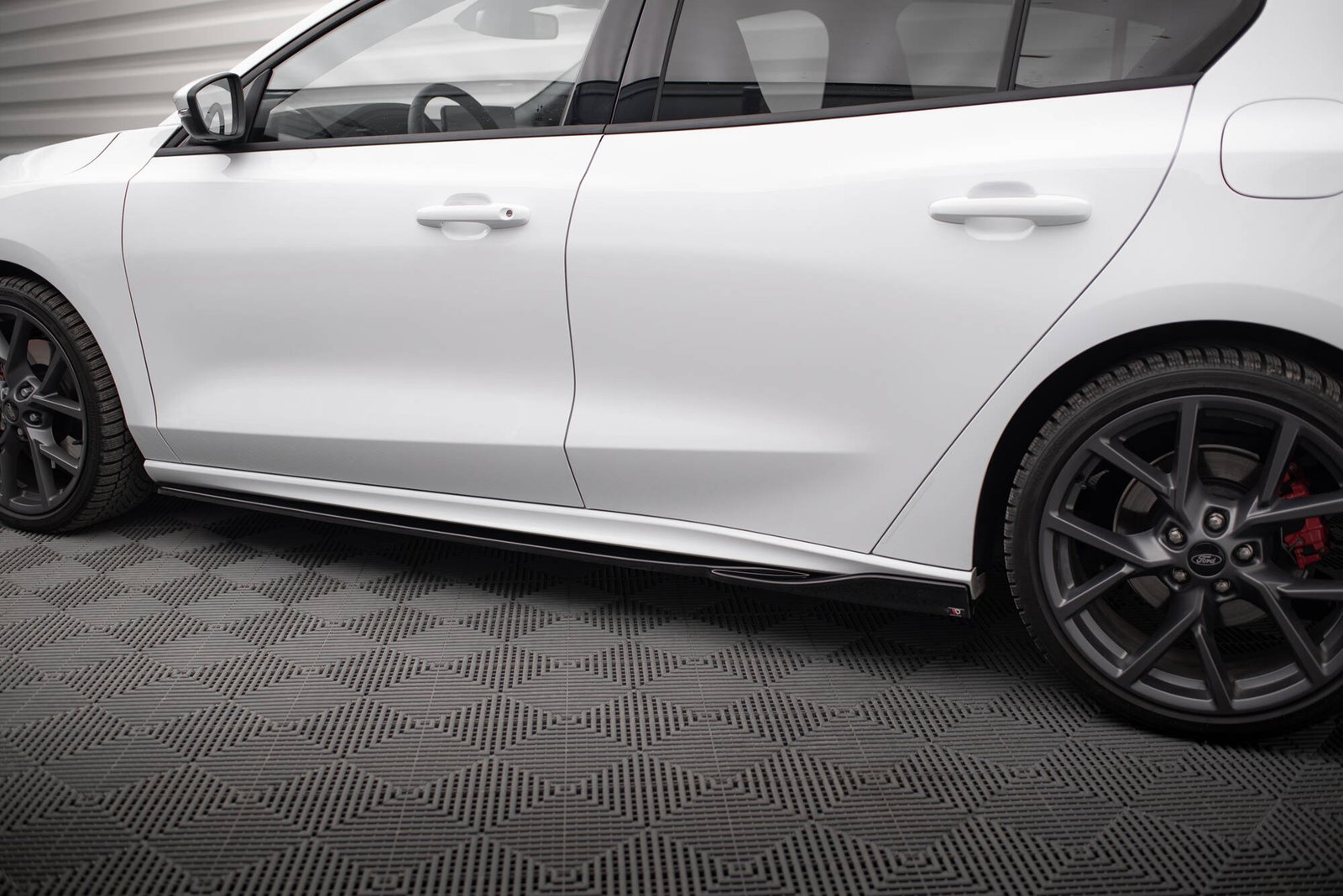 Faldones Laterales con Difusor Ford Focus ST / ST-Line Mk4 - Imagen 8