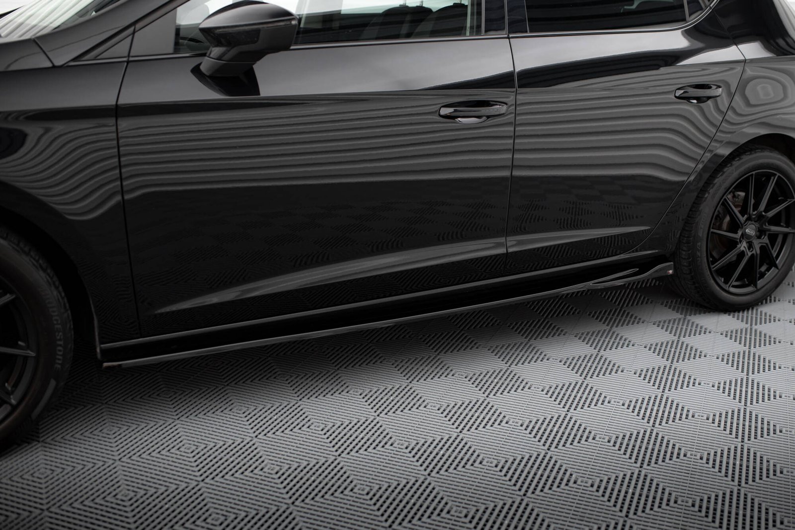Faldones Laterales con Difusor Seat Leon Cupra / FR Mk3 FL