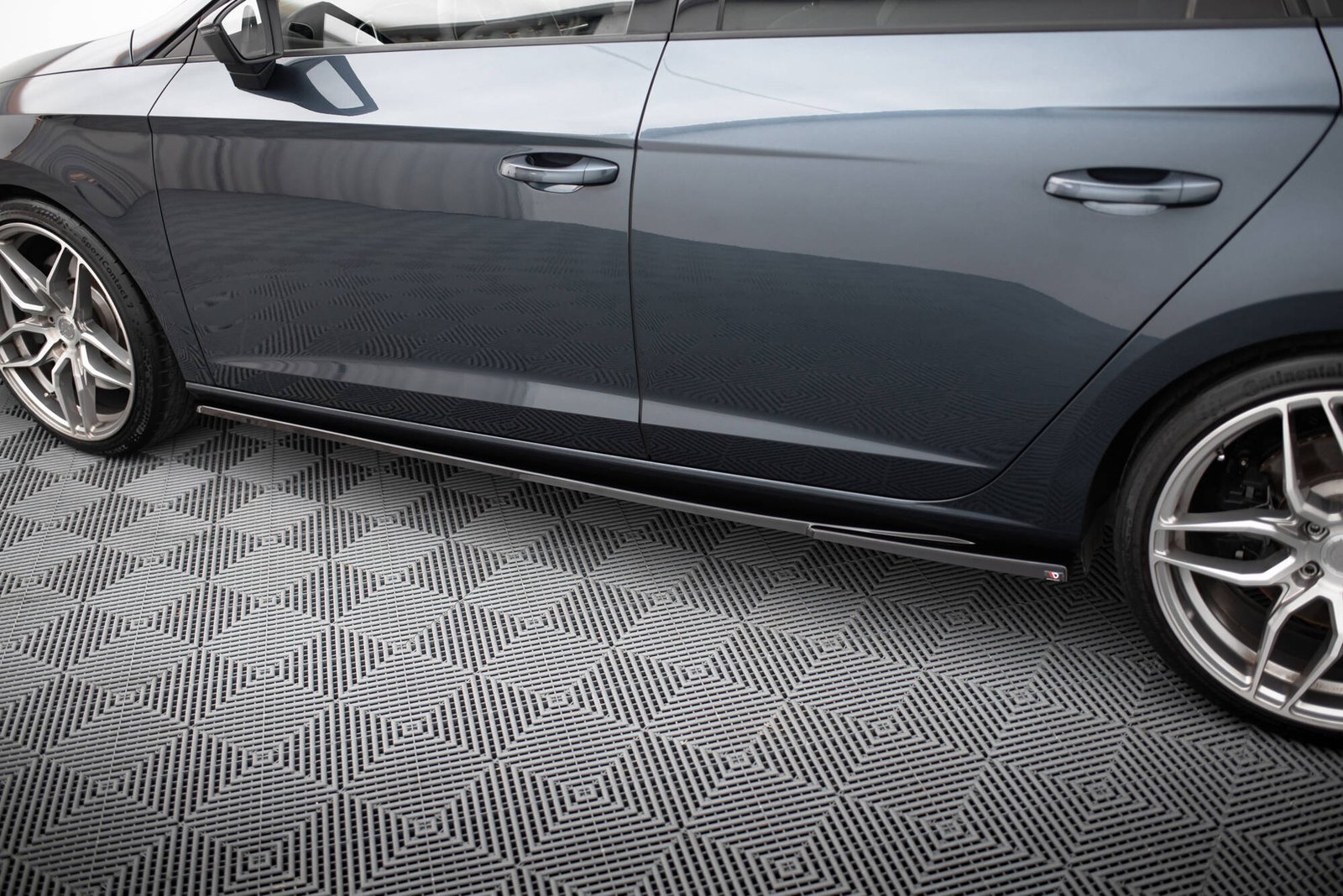 Faldones Laterales con Difusor Seat Leon Cupra / FR Mk3 / Mk3 Facelift - Imagen 3