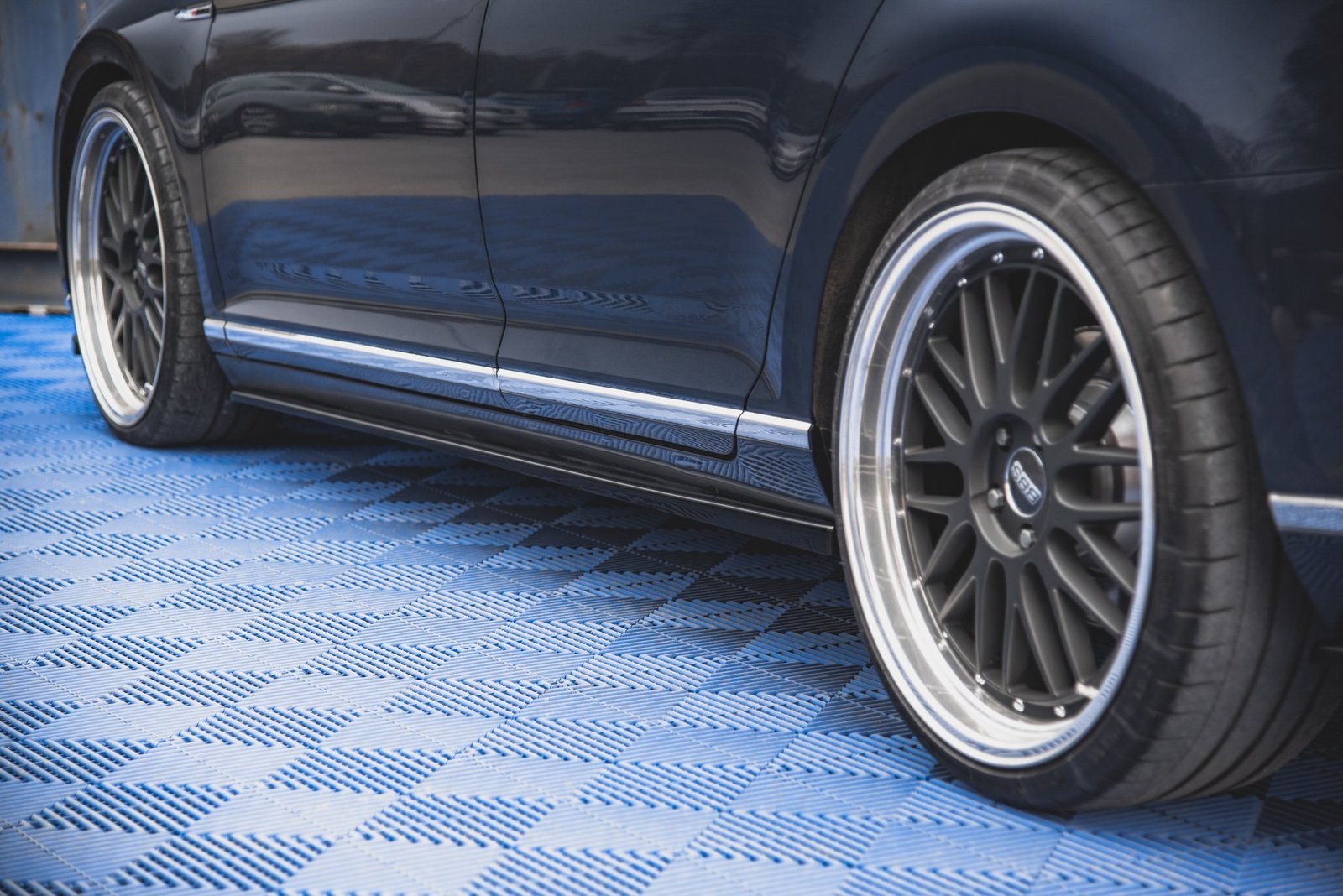 Faldones Laterales con Difusor Volkswagen Passat B8 - Imagen 3