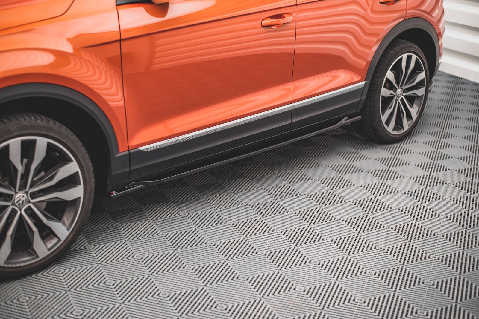 Faldones Laterales con Difusor Volkswagen T-Roc Mk1