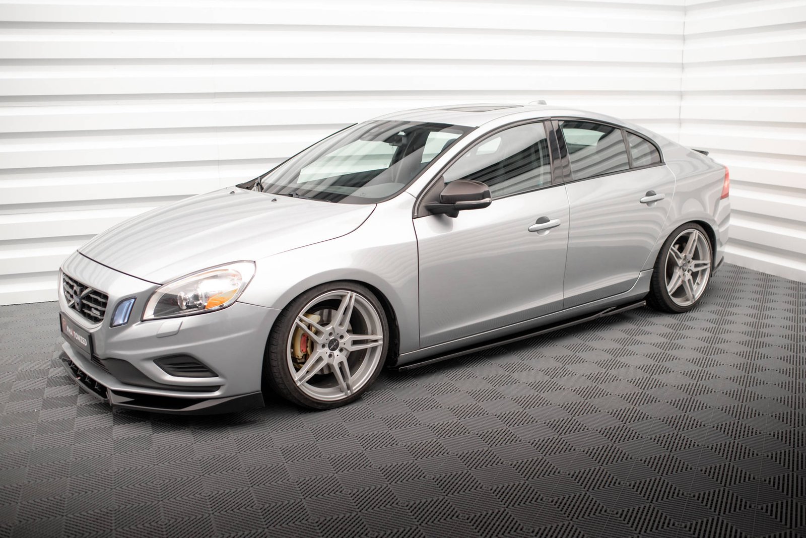Faldones Laterales con Difusor Volvo S60 Standard / R-Design Mk2 / Mk2 Facelift - Imagen 4