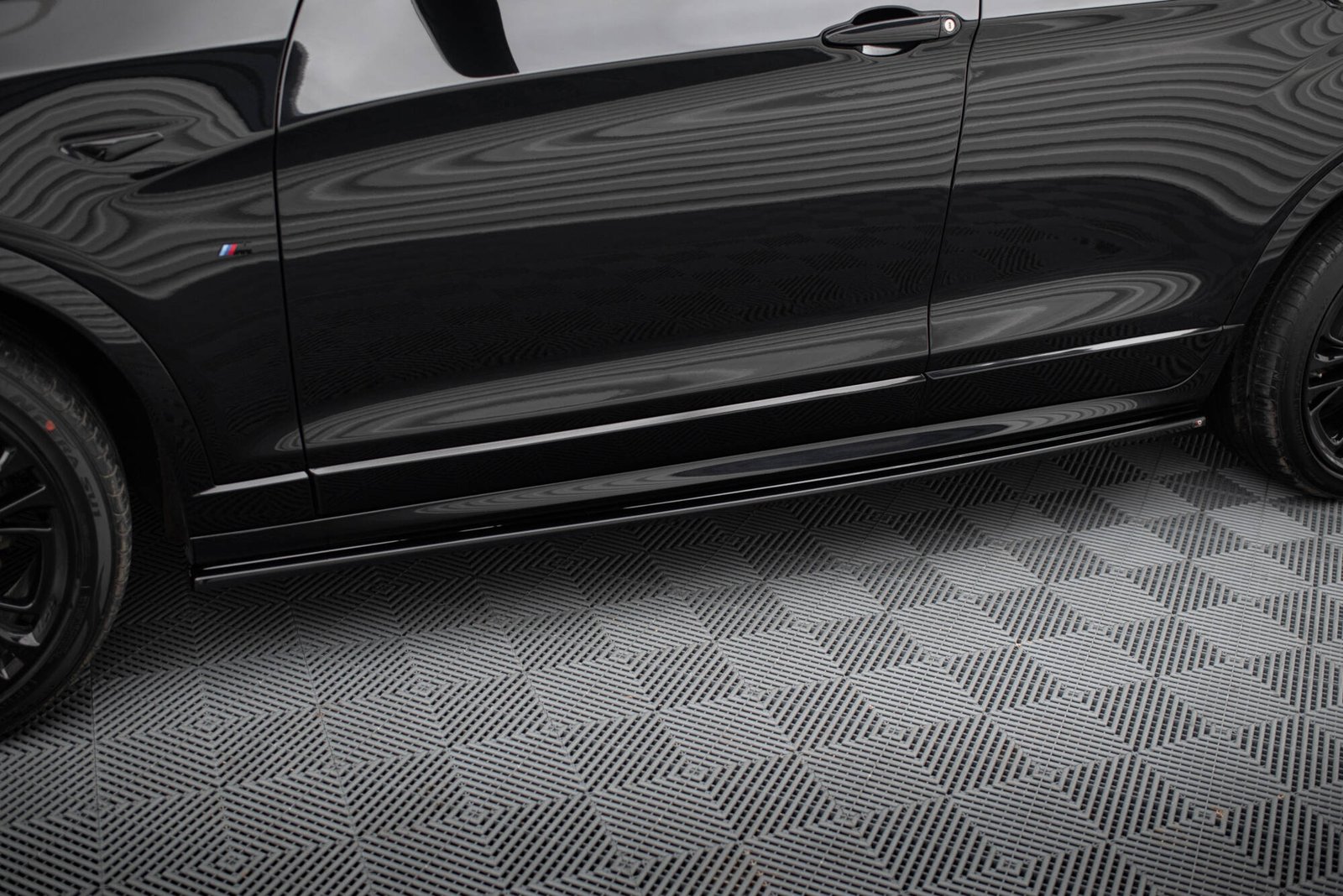 Faldones Laterales con Difusor for BMW X4 M-Pack F26