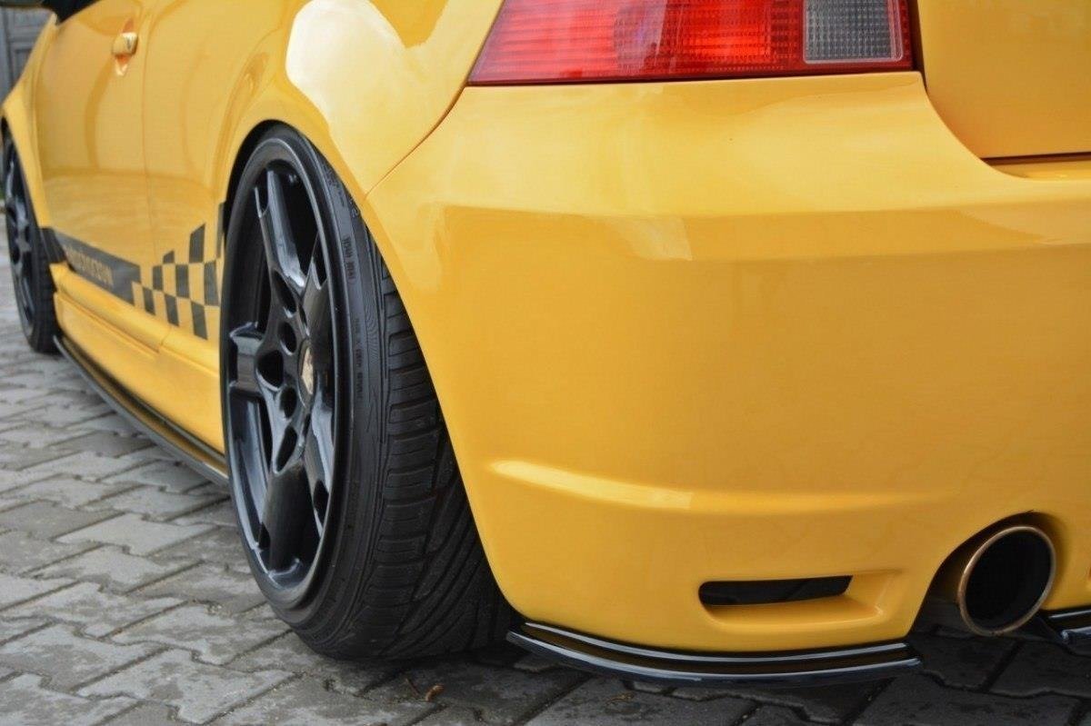 Faldones Laterales Volkswagen Golf R32 Mk4 - Imagen 2